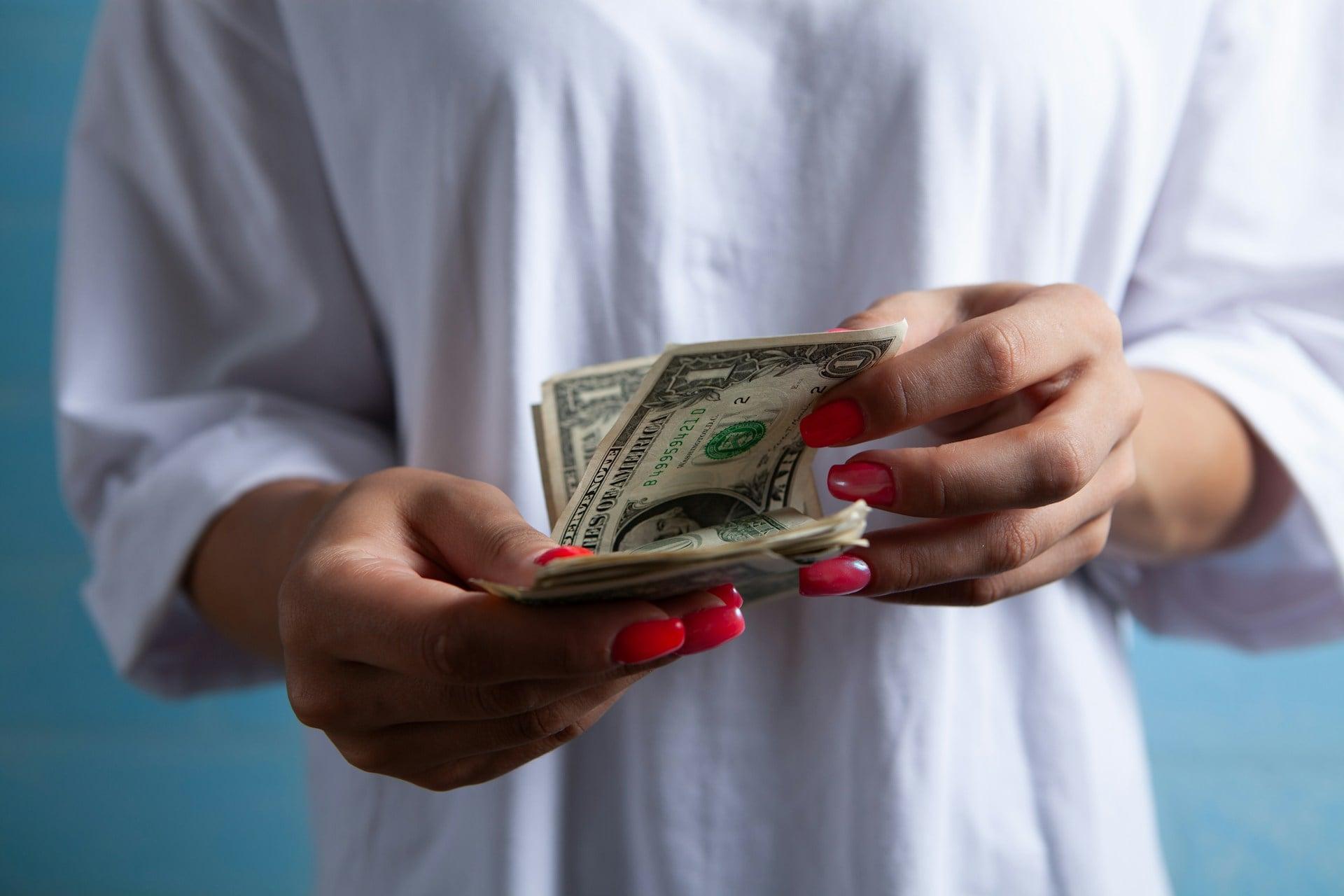 Ces 3 erreurs de change à l'étranger peuvent vous coûter des centaines d'euros sans que vous le sachiez — Mode de vie