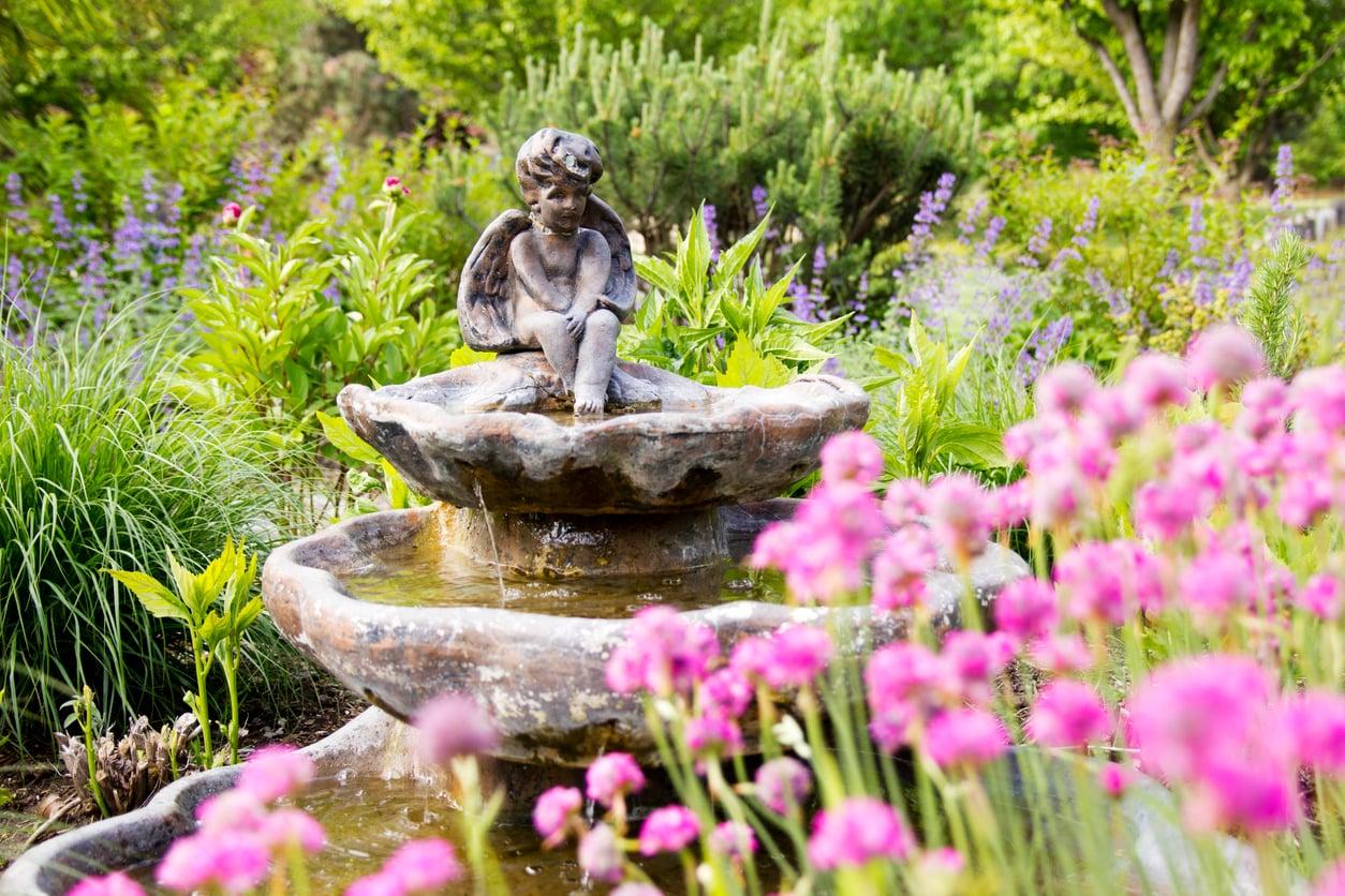 10 idee per trasformare il tuo giardino nella corte di un boutique hotel — Arredo