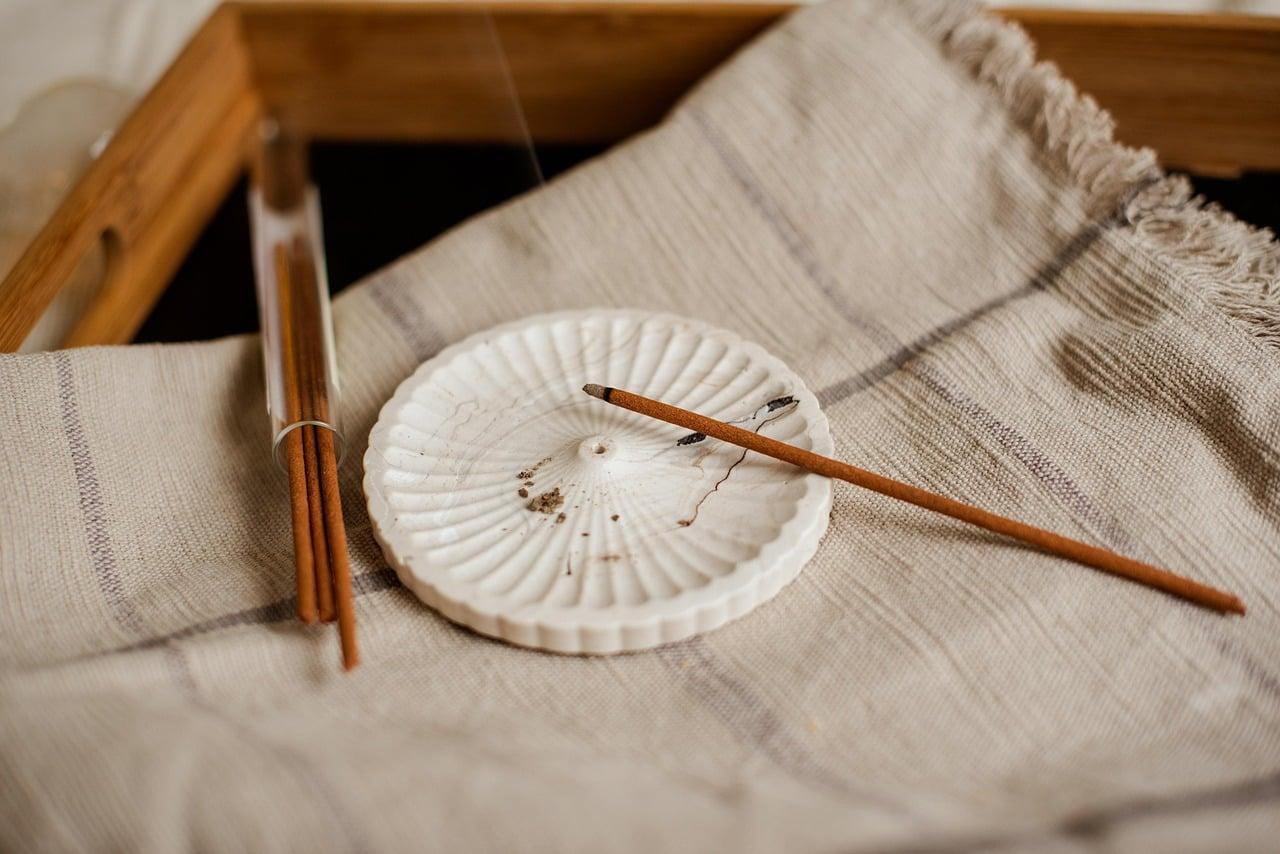 Burning incense at home? The type you choose matters more than you think — Lifestyle