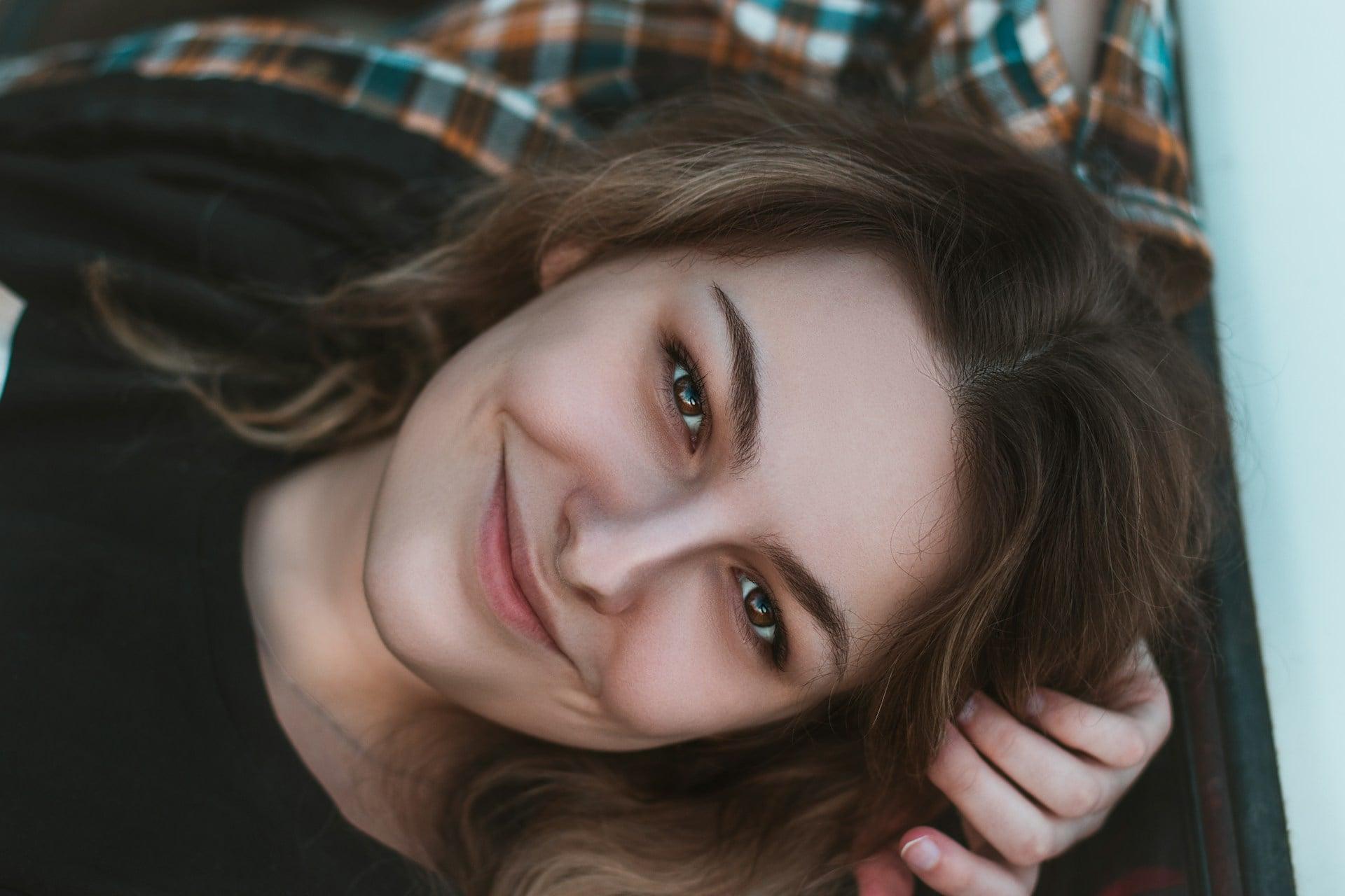 4 facial signs that reveal someone secretly dislikes you — even while they're smiling to your face — Lifestyle