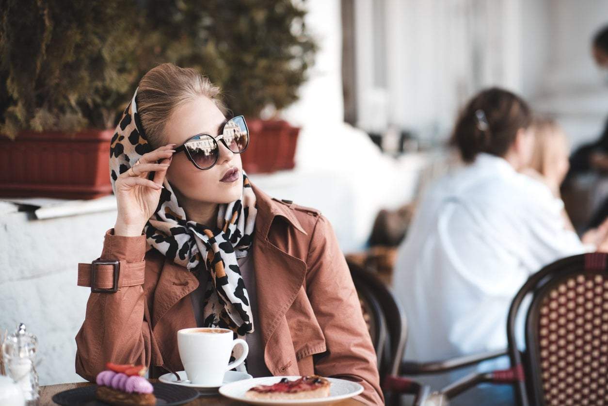 Qual è il colore dei tuoi capelli? Questi sono i colori di abbigliamento che ti valorizzano di più — Moda