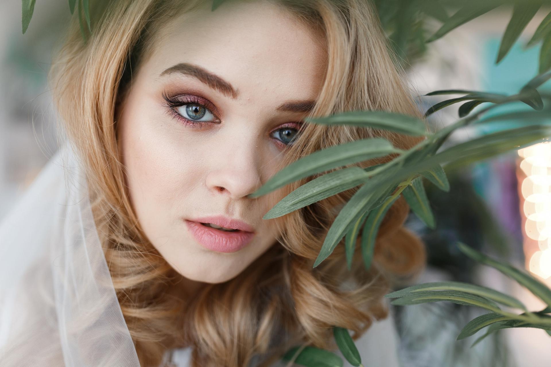6 Makeup Tips for Almond-Shaped Eyes – Naturally Highlight Your Gaze! — Face