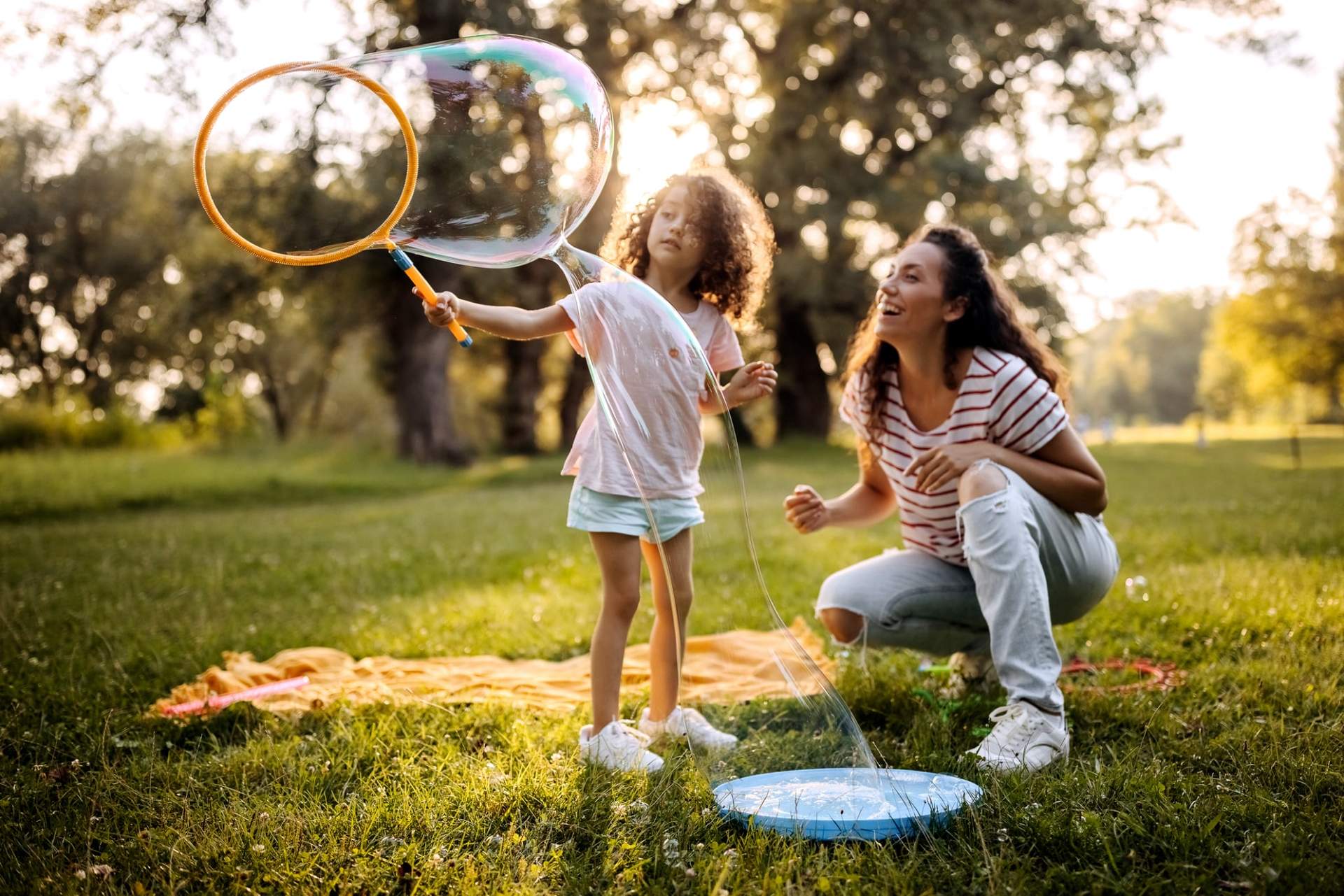 Mai noia! – 10 idee allegre all’aperto per bambini in estate — Famiglia
