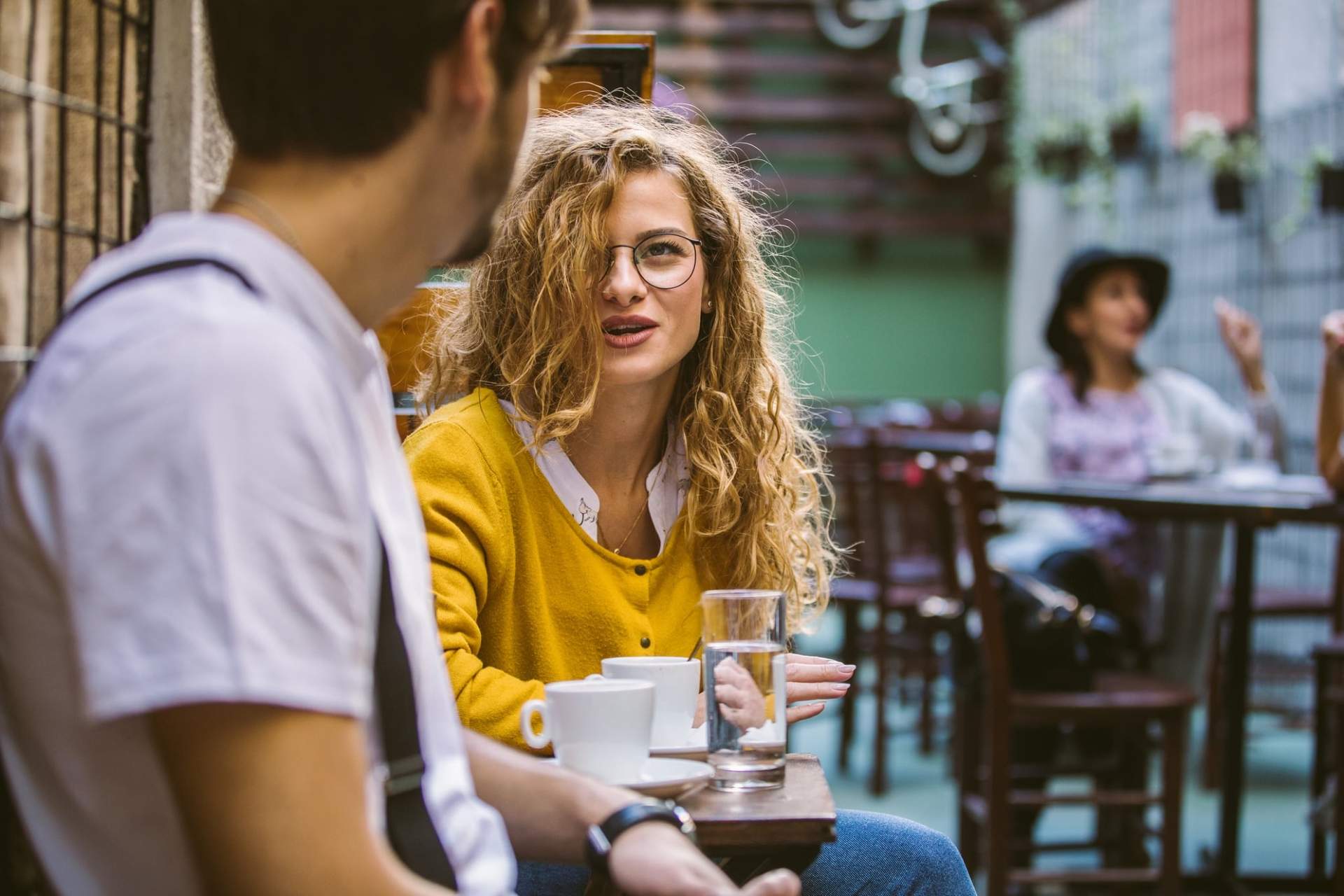 El secreto del atractivo masculino: lo que la psicología revela sobre los hombres que enamoran — Relación
