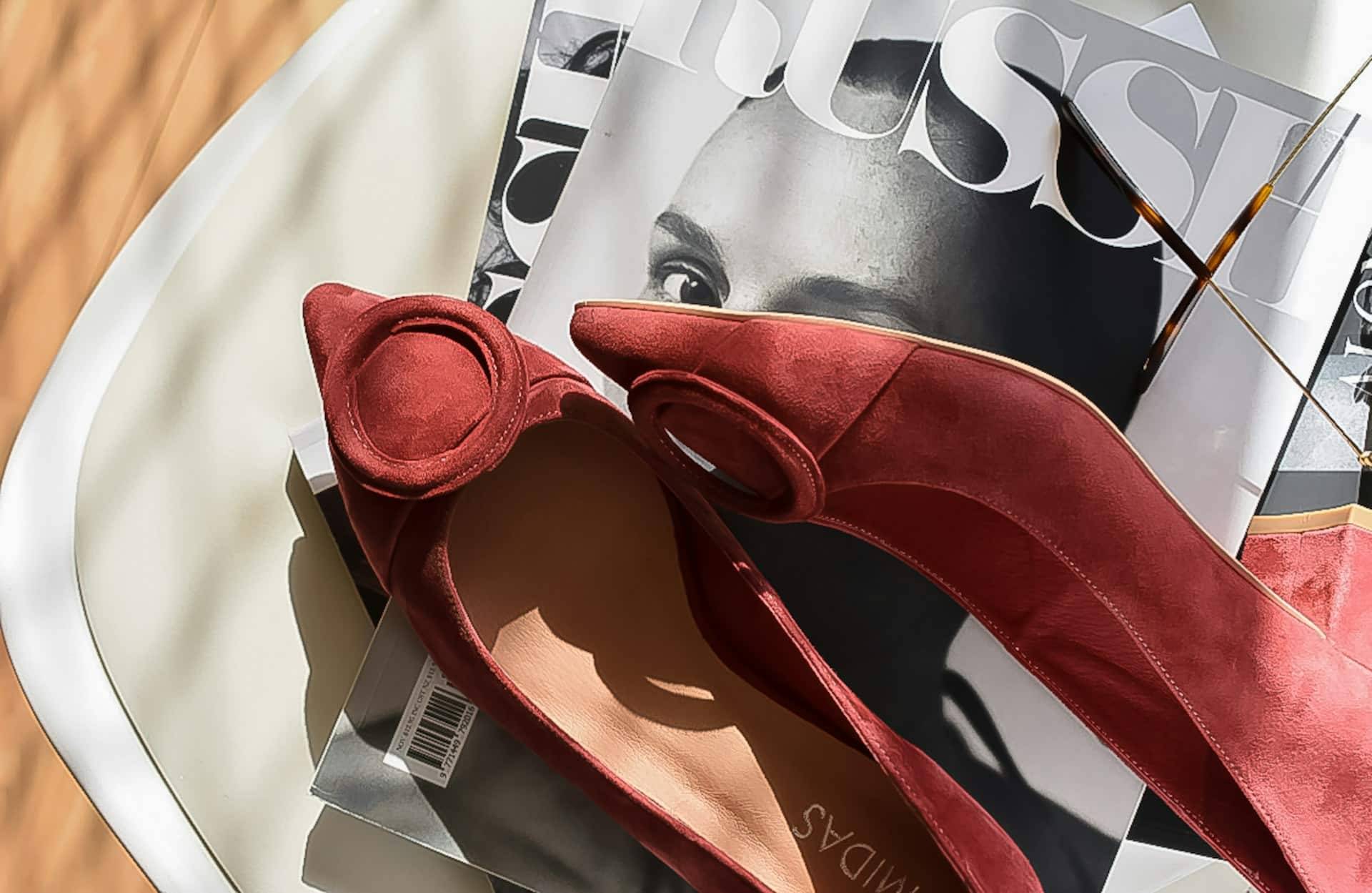 Look Down at Your Shoes: This Is What They Reveal About Your Personality