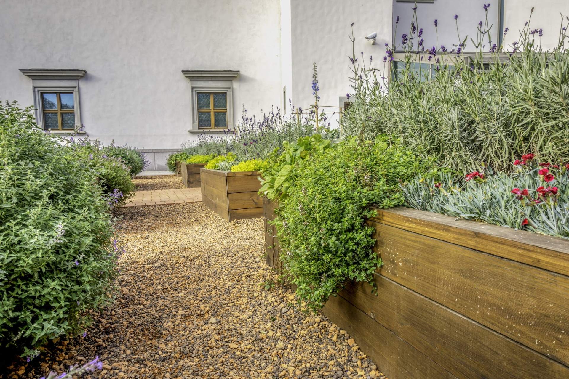 Hügelkultur: la tendenza tedesca in giardinaggio che le tue piante adoreranno — Giardino e terrazza