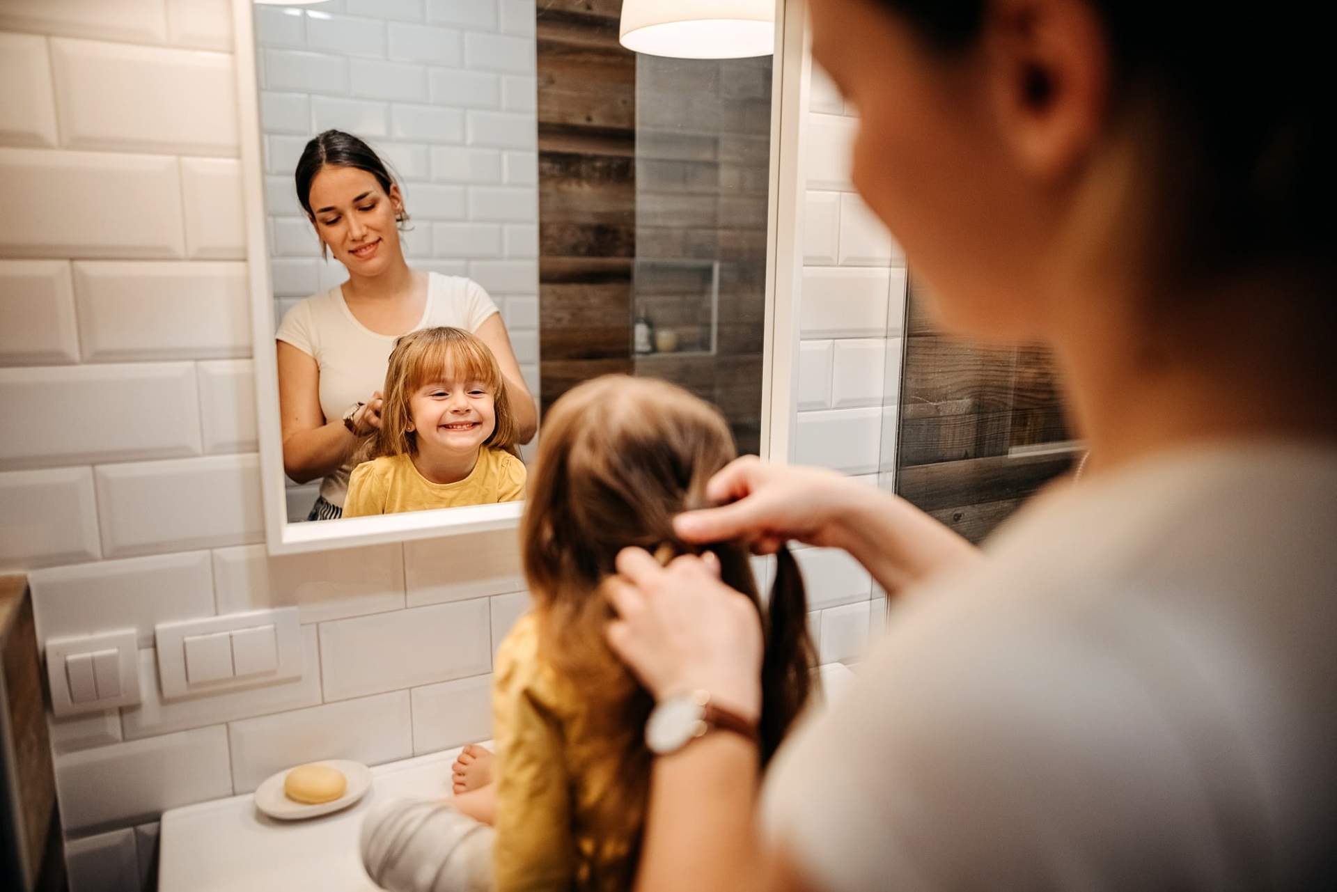 7 coiffures faciles pour petites filles – même avec des cheveux tout fins ! — Cheveux