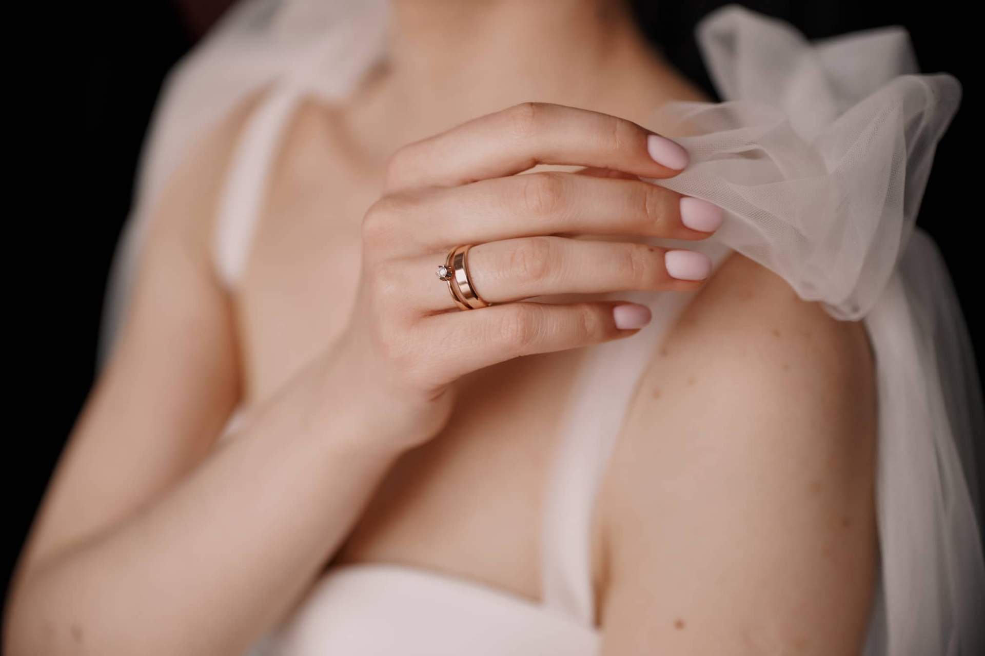10 Dreamy Wedding Manicures Every Bride Will Envy — Wedding