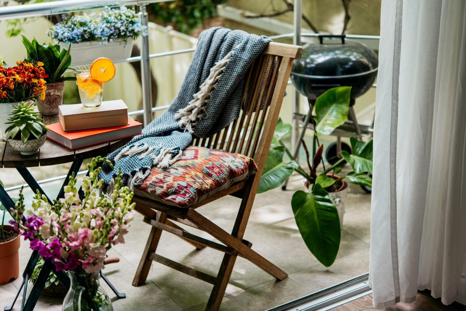 5 winziger Balkon mit riesigem Potenzial: So verwandelst du deine kleine Terrasse in ein Schmuckstück — Deko