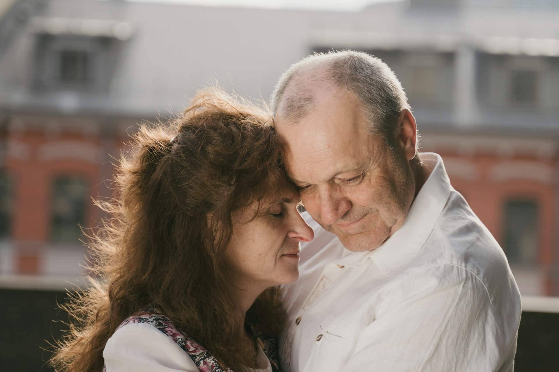 « Maman, tu n’as pas besoin de signer ton commentaire Facebook » – Ce que tes parents refusent de comprendre