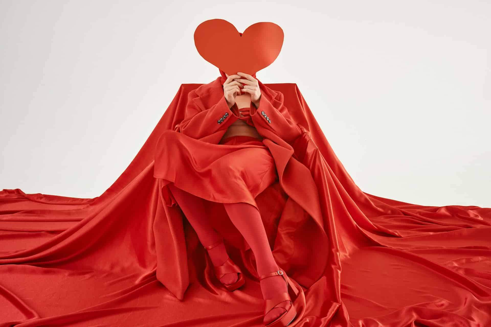 If this is your zodiac sign, you tend to over-idealize your relationship — Lifestyle