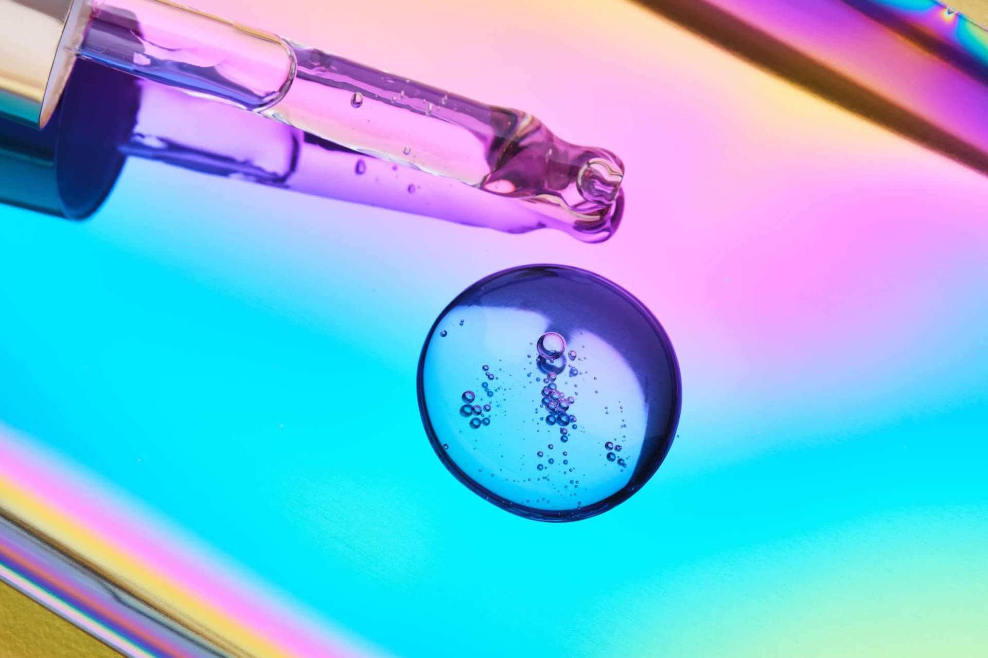 I più grandi errori che puoi commettere nell'applicazione dell'olio per capelli — Capelli
