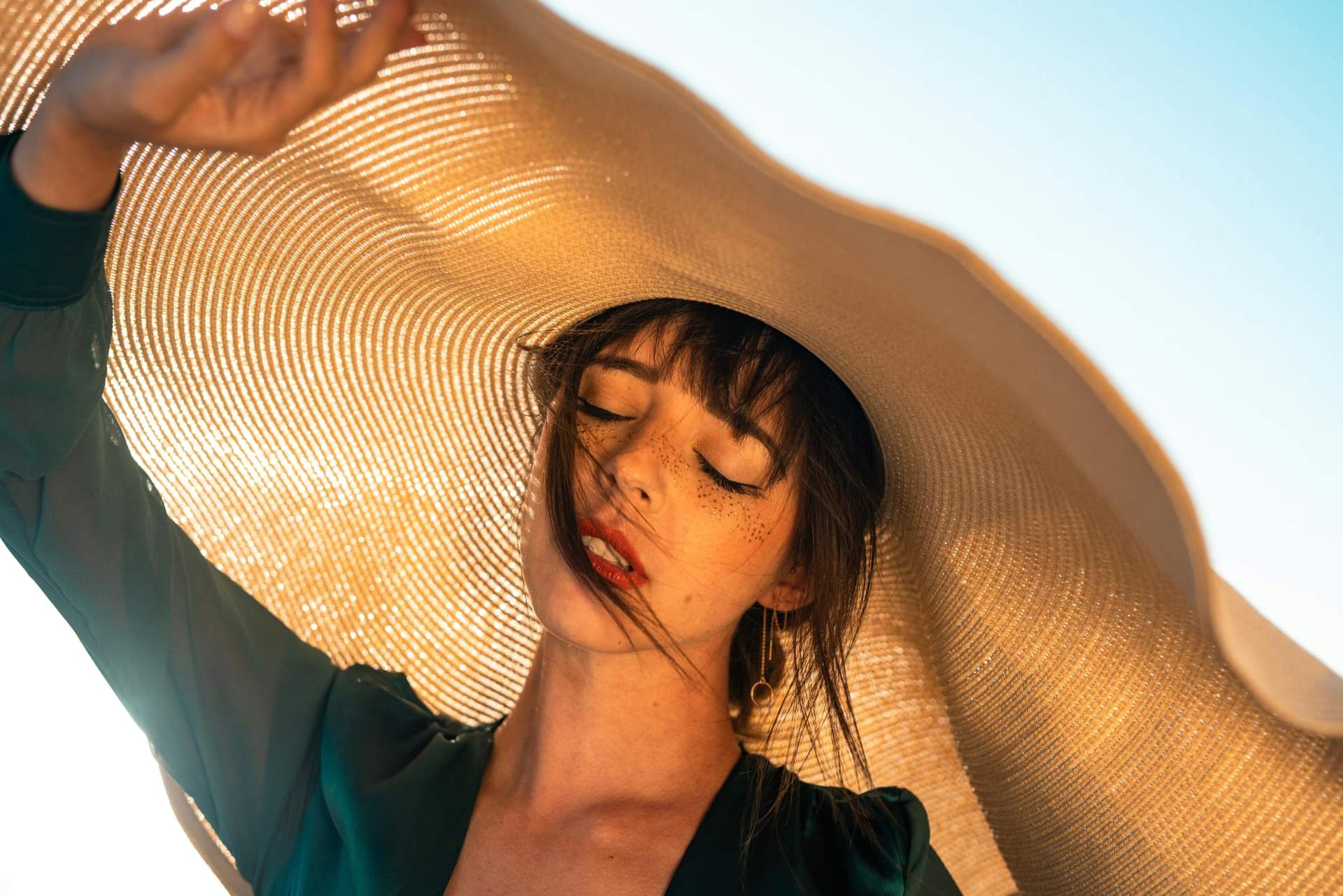 10 Dinge, die Frauen heimlich jeden Sommer gerne tun — Lebensstil