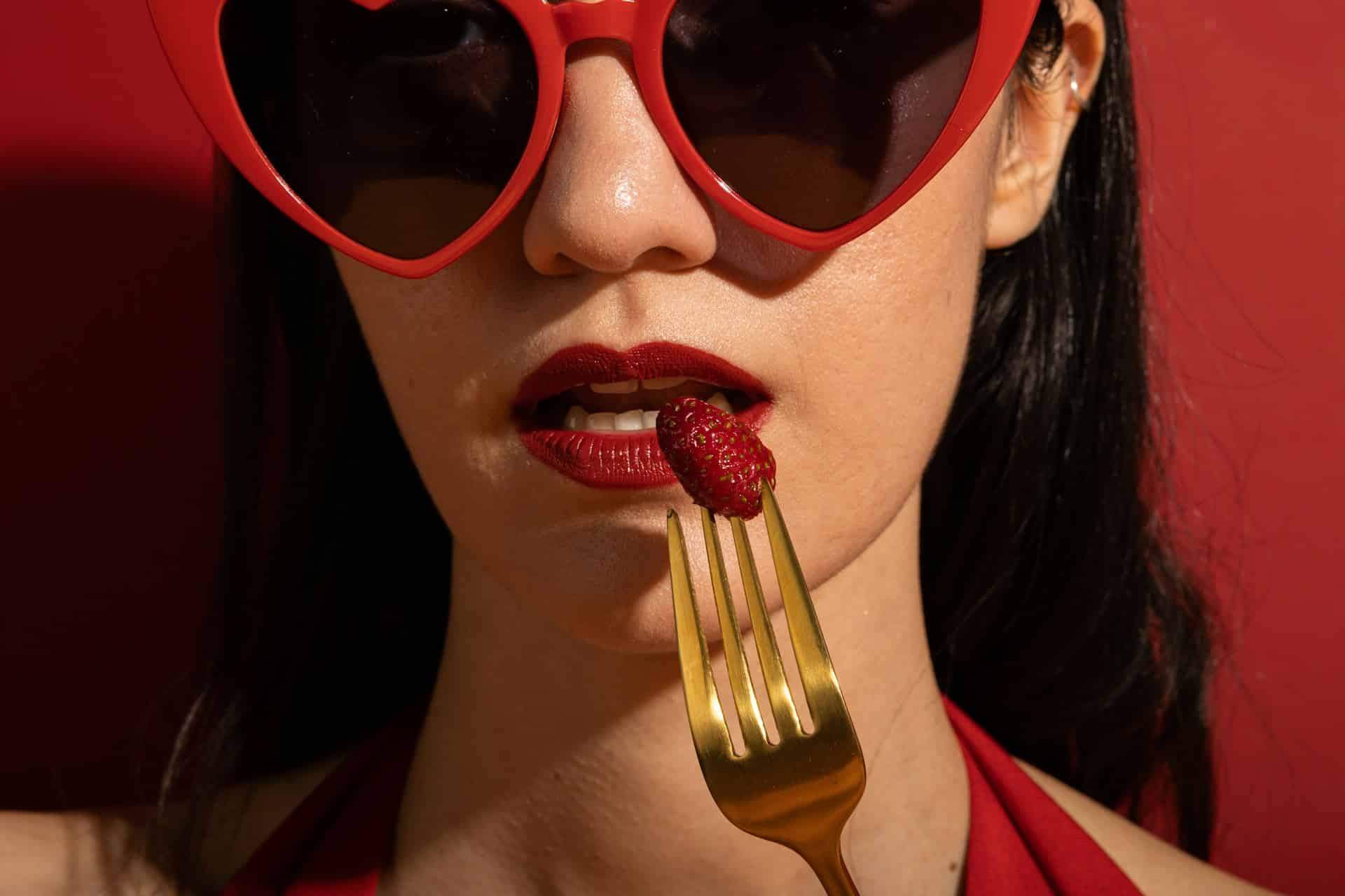 Sourire inoubliable : 6 rouges à lèvres pour des dents éclatantes de blancheur — Visage