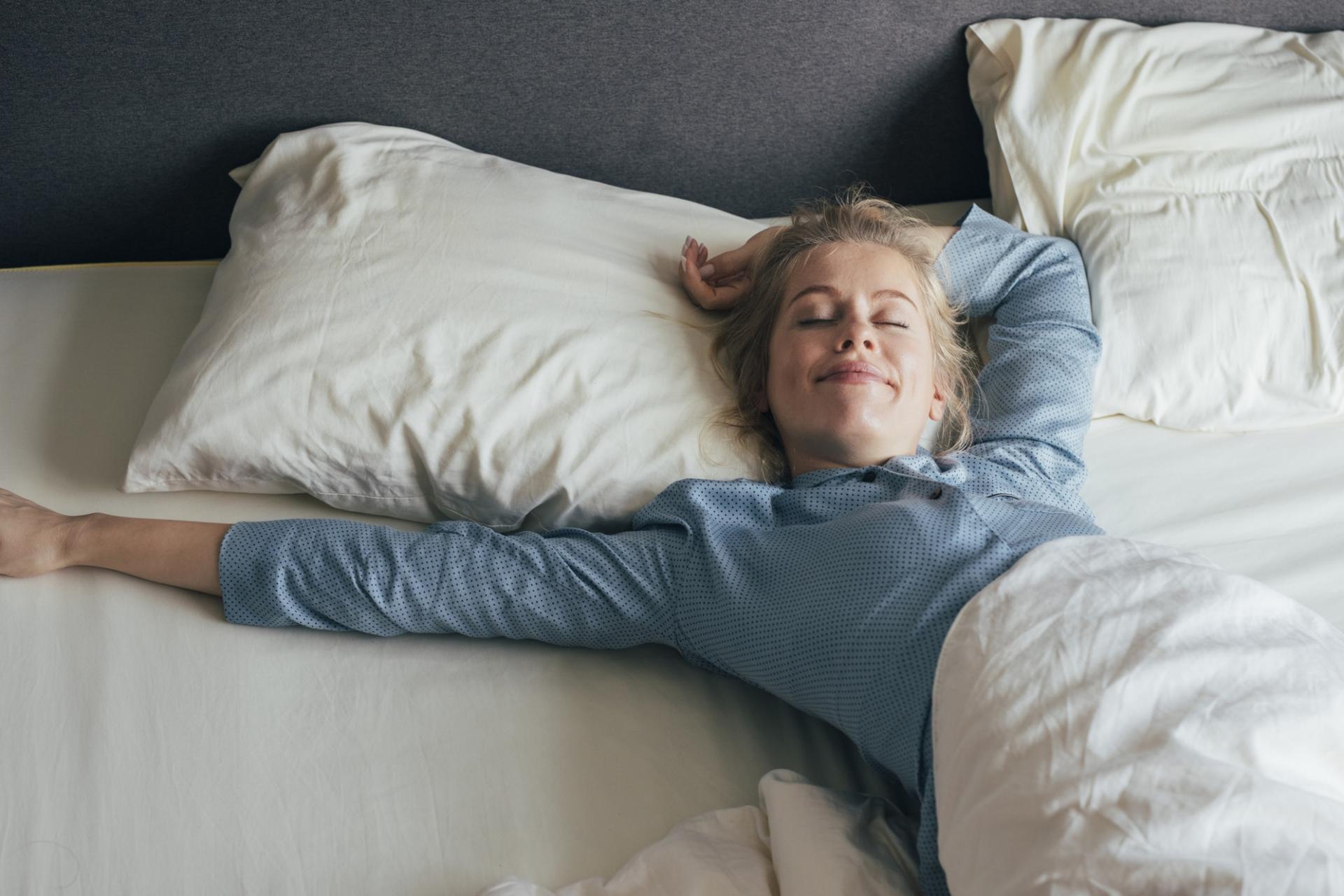 Tu fais ton lit dès que tu te lèves ? Ce n’est pas la meilleure idée ! — Ménage