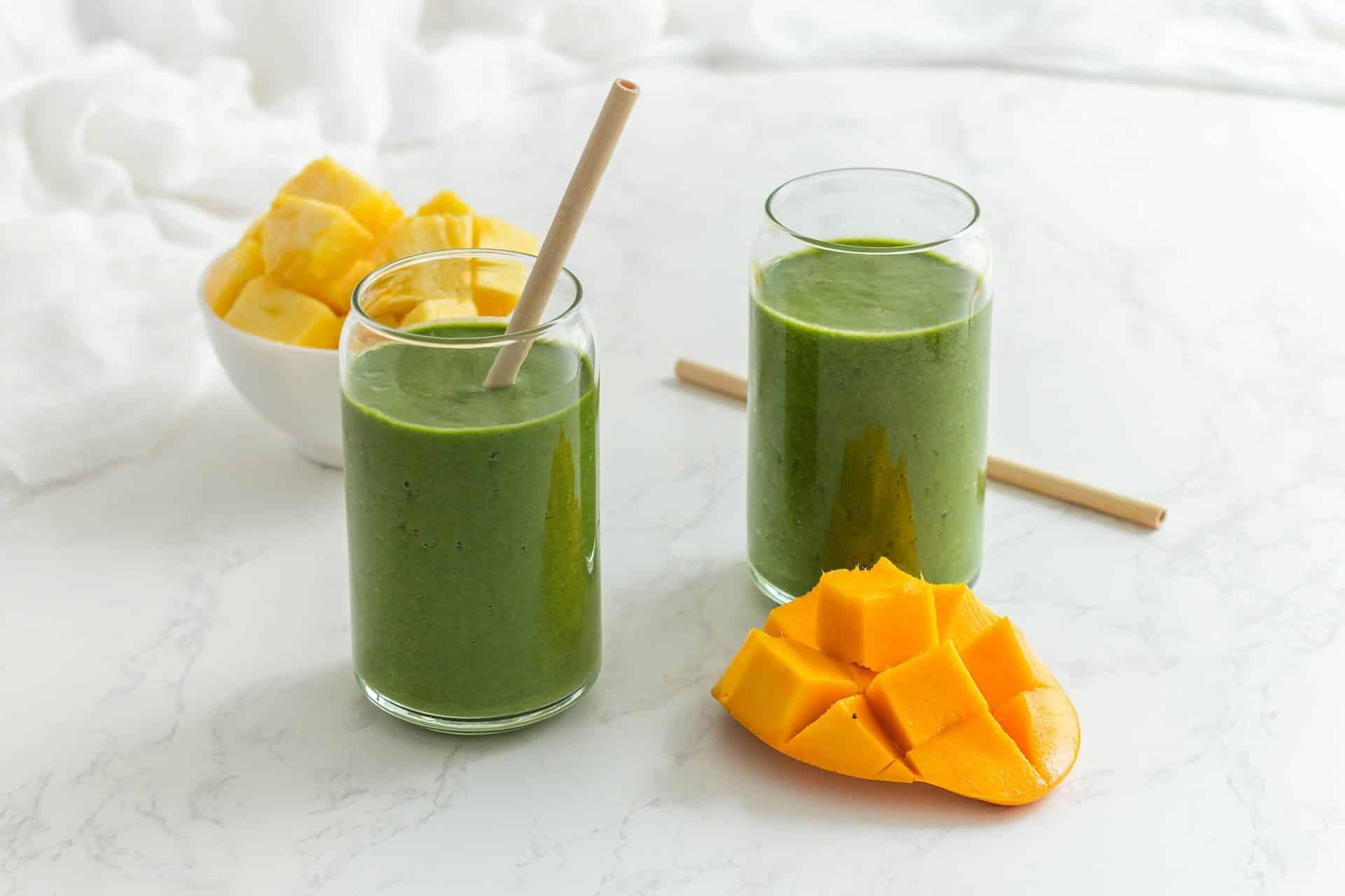 5 light summer smoothies you can blend at home in minutes — Lifestyle