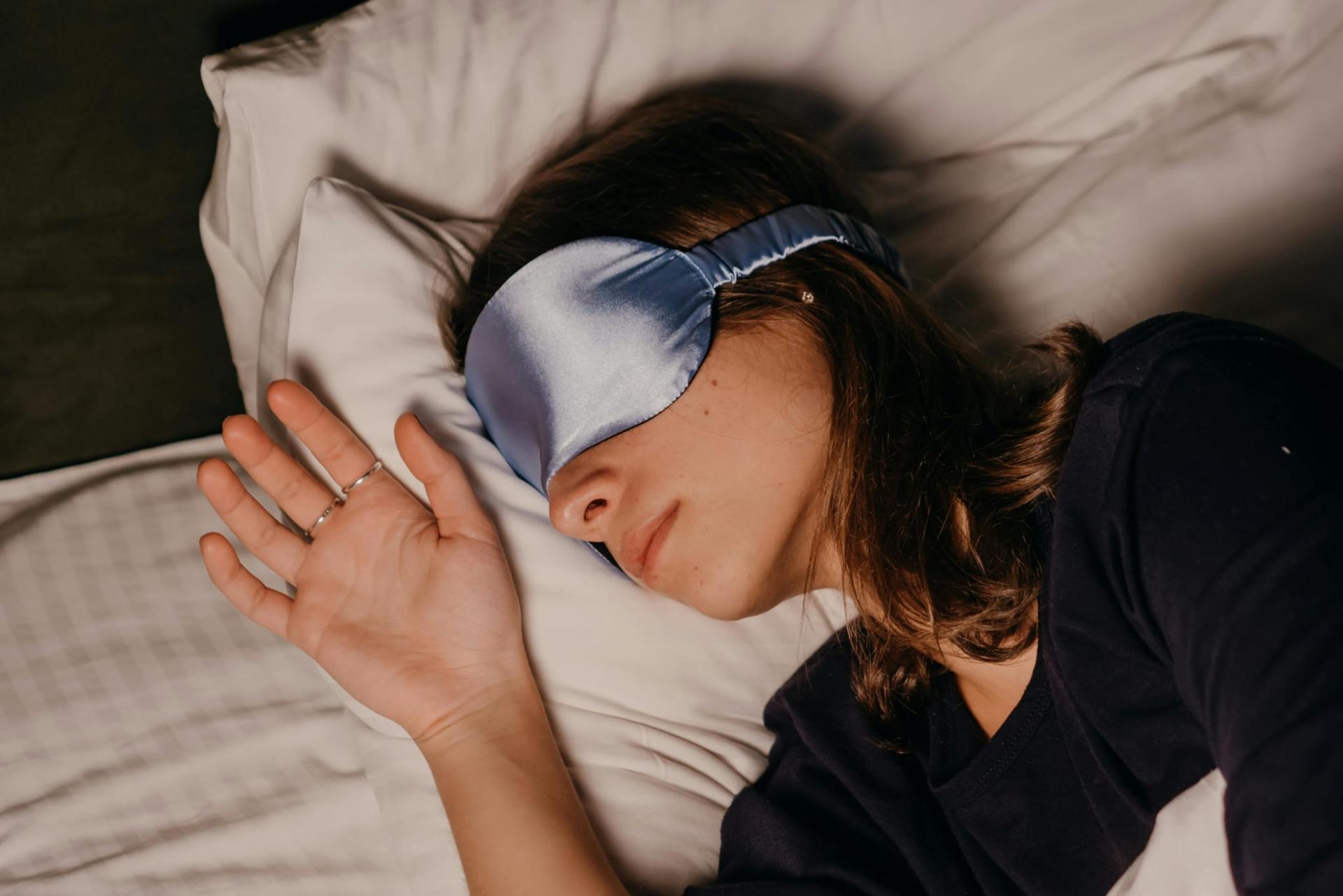 Canción de cuna veraniega: un mantra lunar suave para noches más tranquilas — Salud