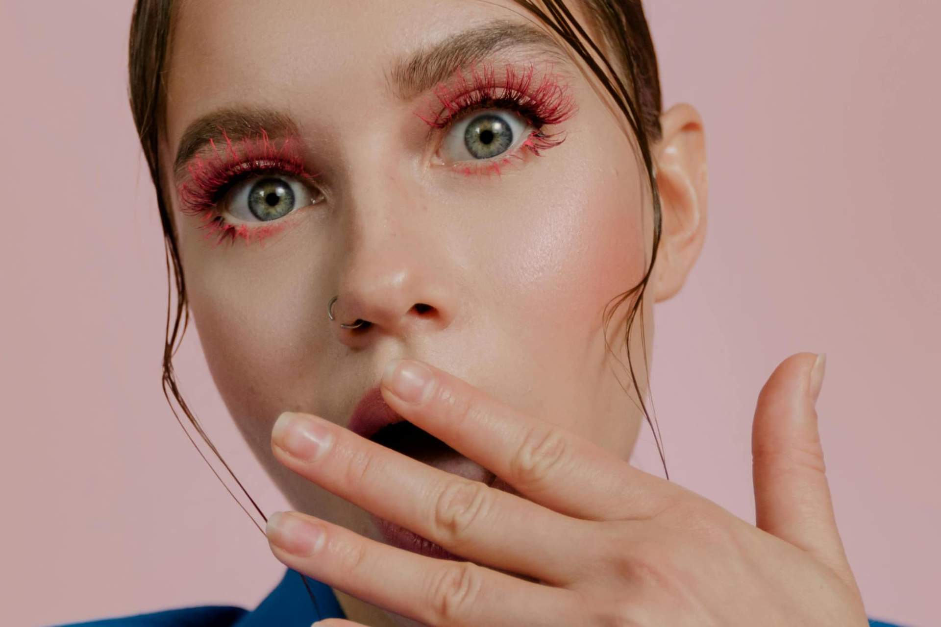 Le retour des lignes colorées et des senteurs fruitées - La tendance beauté dopamine — Mode