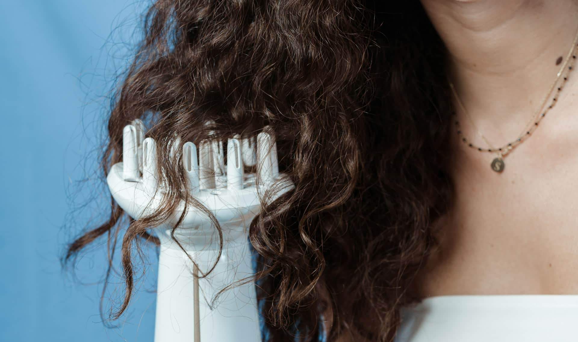 Questi 10 diffusori per capelli donano i ricci dei tuoi sogni — Capelli