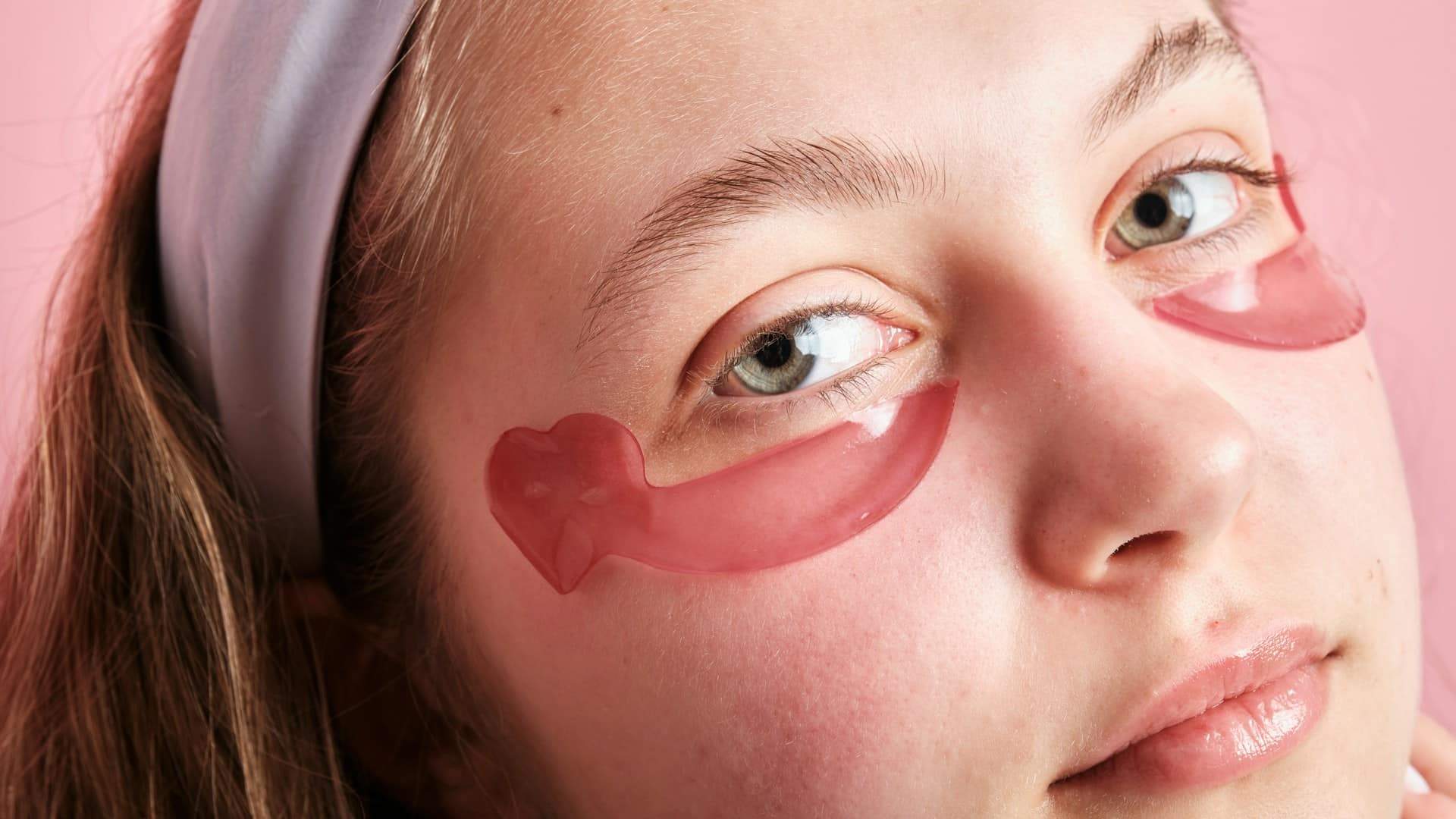 5 bewährte Hausmittel gegen dunkle Augenringe — Gesicht