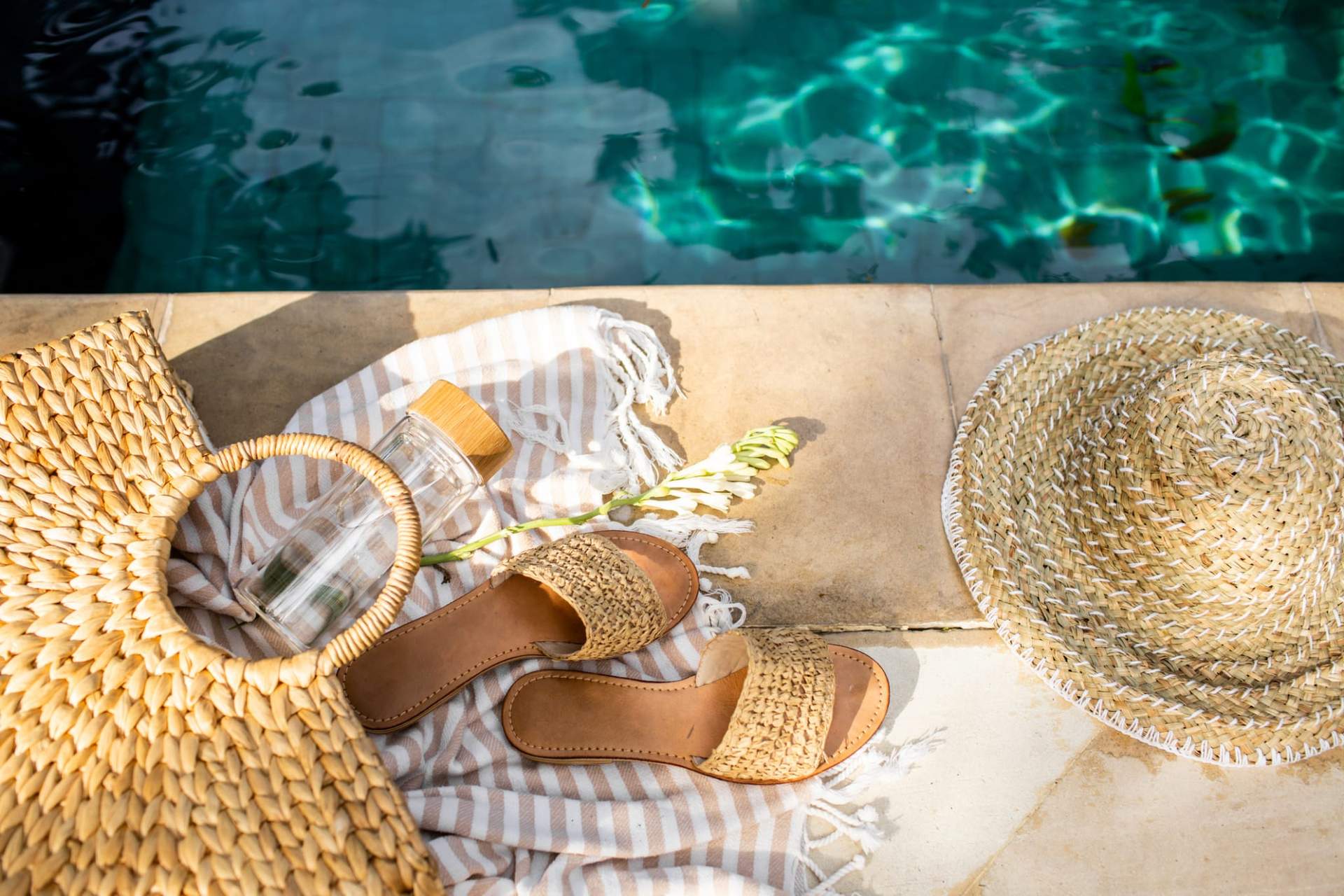I 7 sandali da spiaggia preferiti di questa estate – secondo noi — Moda