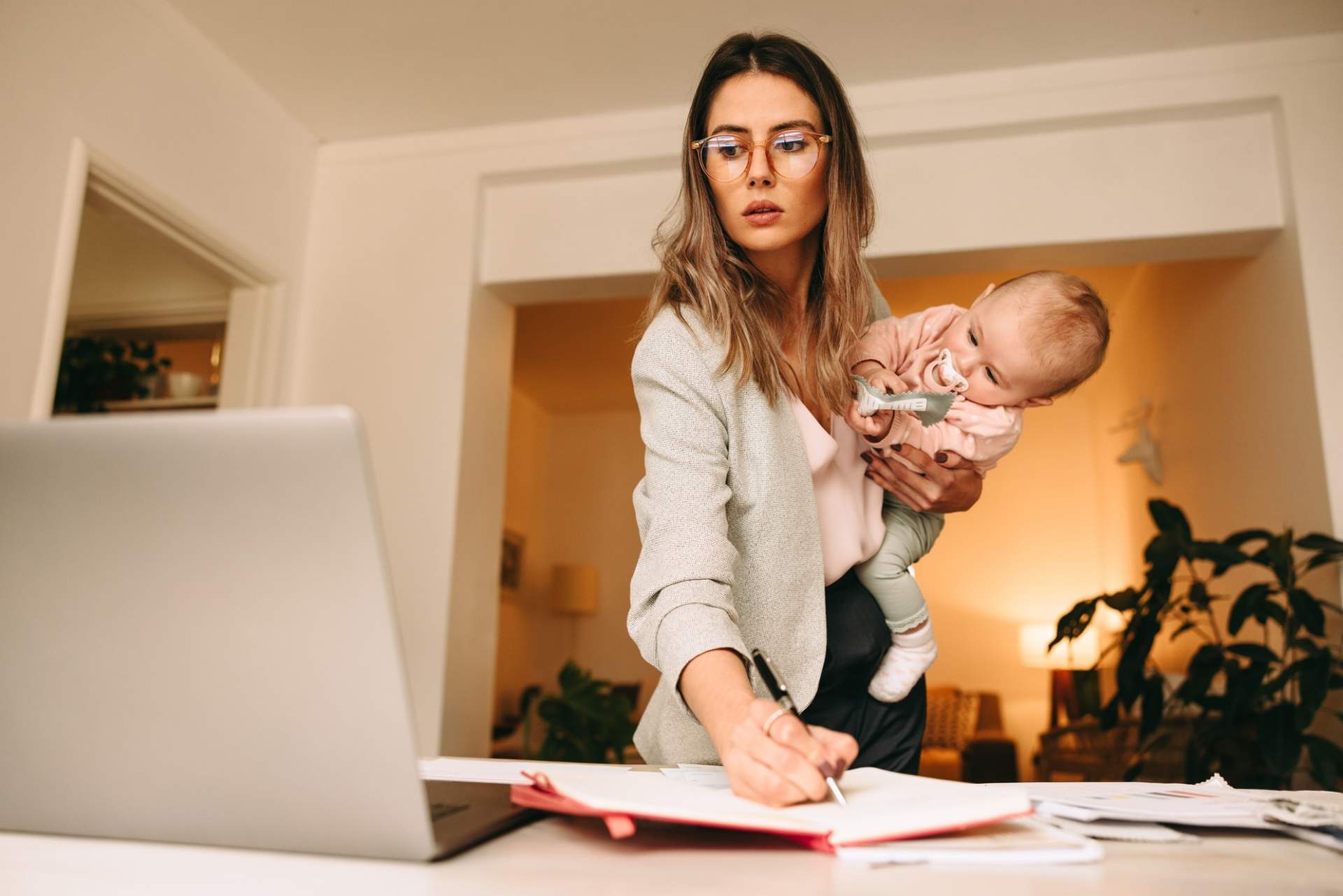 Les femmes incroyables ne veulent pas qu’on les appelle des héroïnes – Elles veulent juste que tu partages leur fardeau — Mode de vie