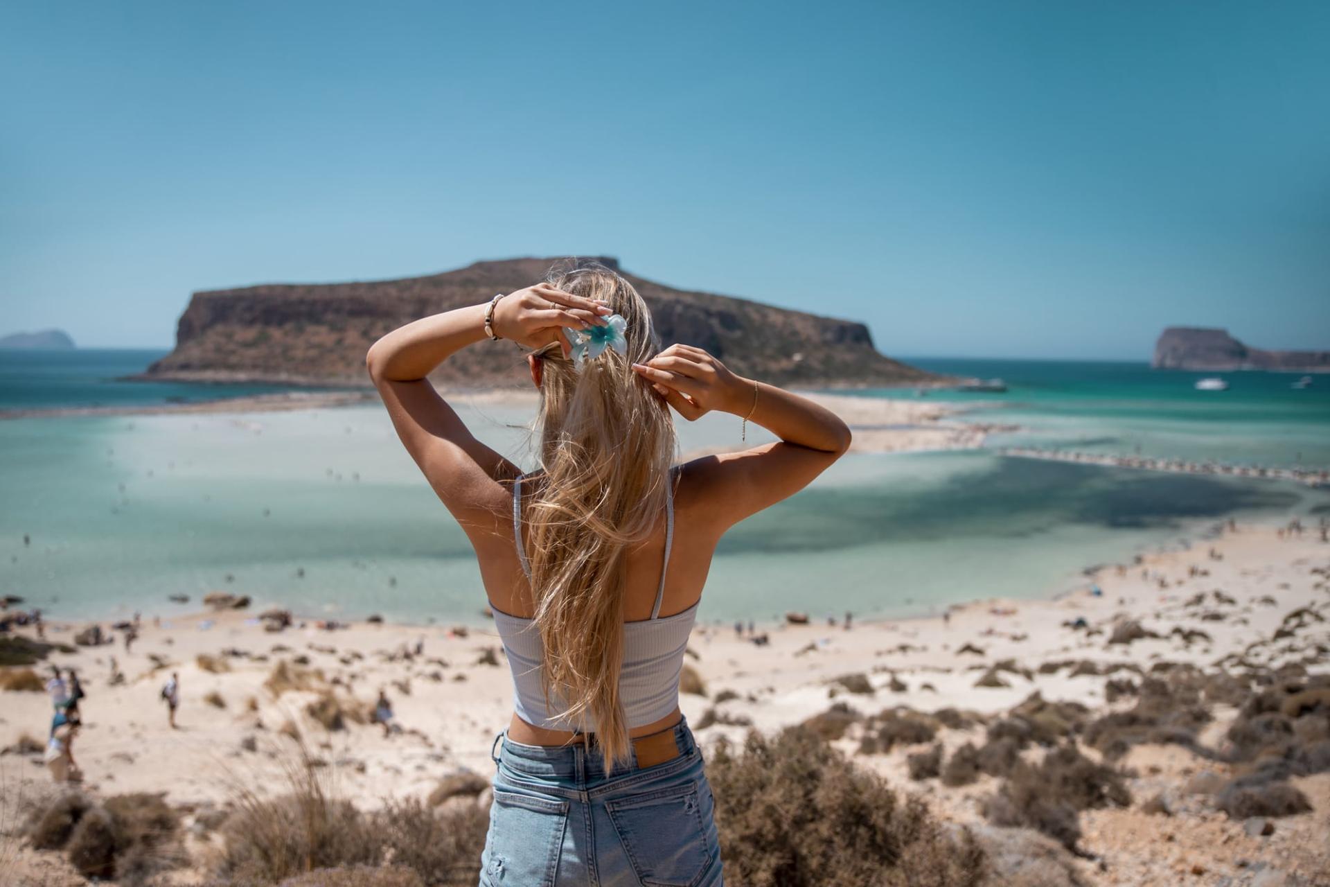 15 beeindruckende Sommerfrisuren für langes Haar, die du in wenigen Minuten zaubern kannst — Haare
