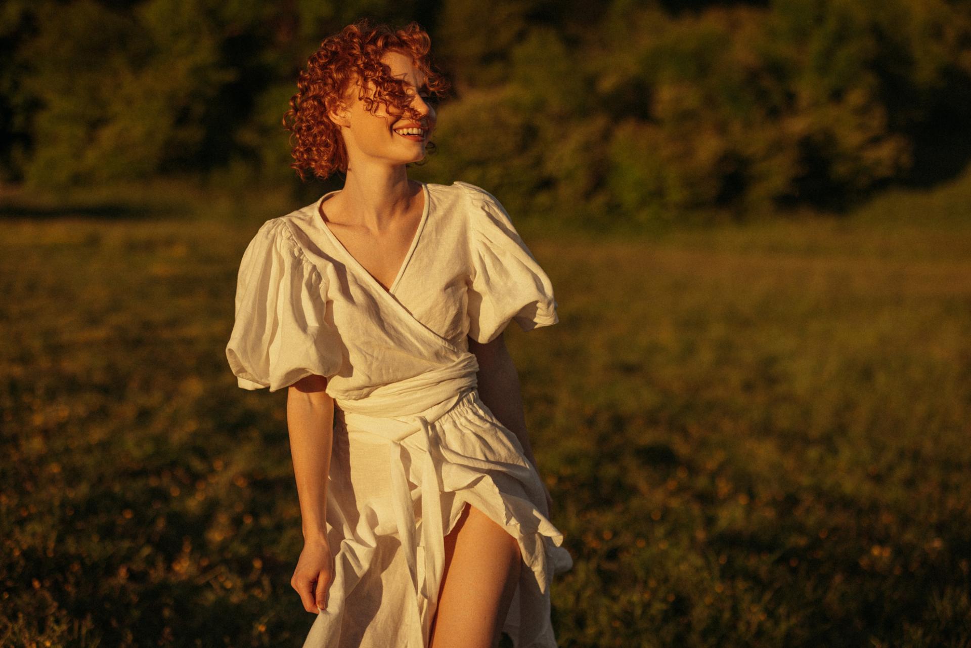 Broad Shoulders? 5 Summer Outfits Made Just for You — Fashion