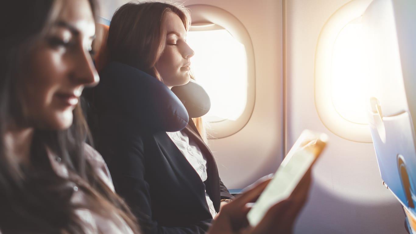 Peur de l’avion ? 5 exercices pour apaiser votre anxiété immédiatement — Loisirs