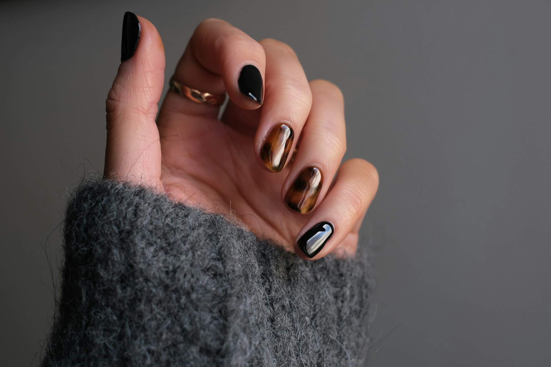 Die 10 liebsten Nageltrends dieses Herbstes – Ein bisschen schokoladig, ein bisschen retro — Stil