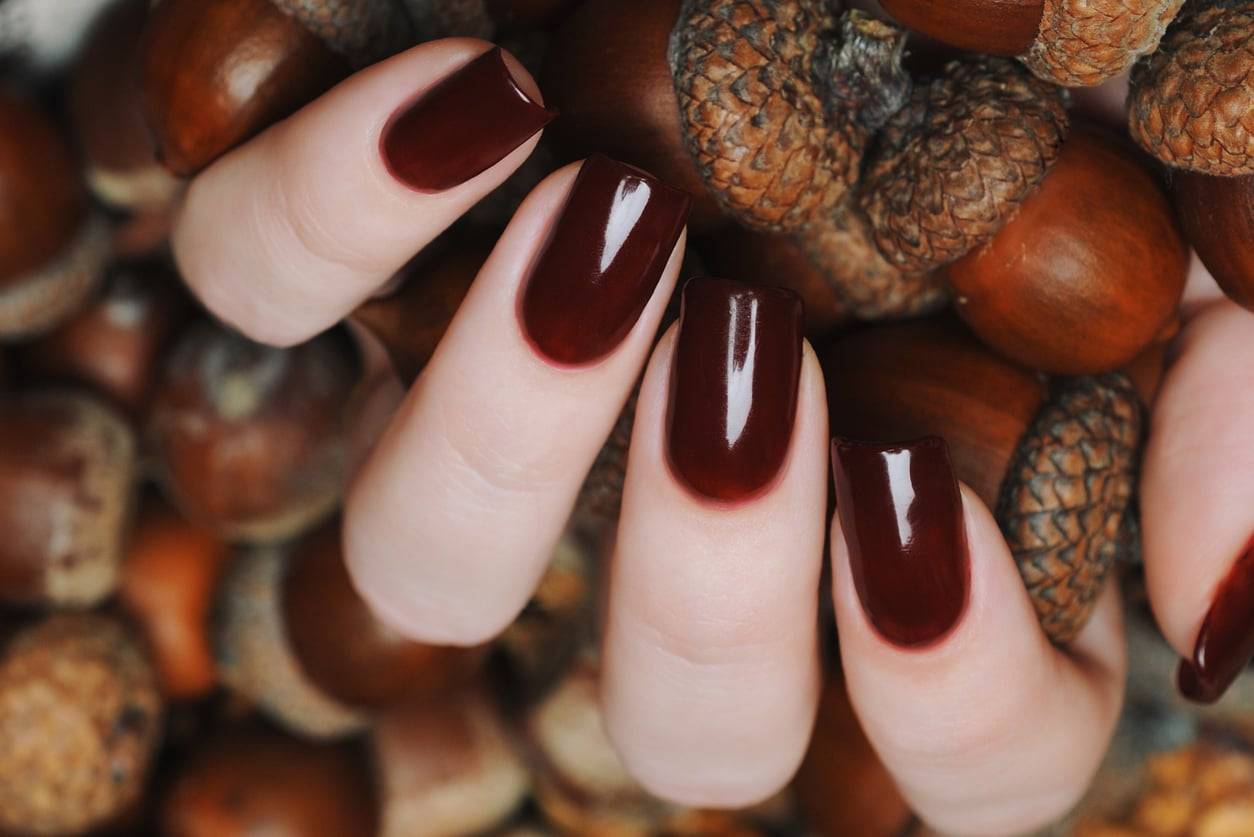 Der süßeste Herbsttrend: Heiße Schoko-Nägel, in die du dich sofort verliebst