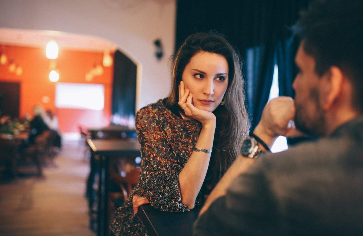 «Si danno subito» - Abbiamo chiesto agli uomini perché oggi è difficile per loro uscire a un appuntamento — Relazione