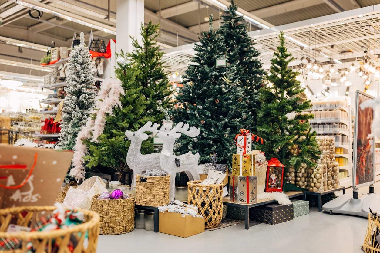 Ich bin kein Grinch, aber warum müssen die Läden im Oktober schon mit Weihnachtsartikeln vollgestellt werden? — Freizeit