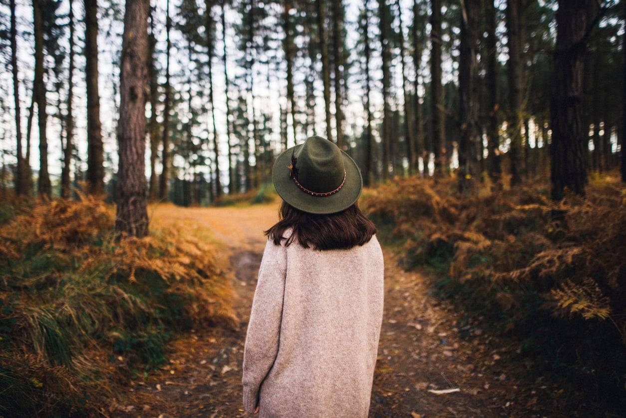 “Non manca l’amore, ma l’attenzione” – la psicologia della solitudine