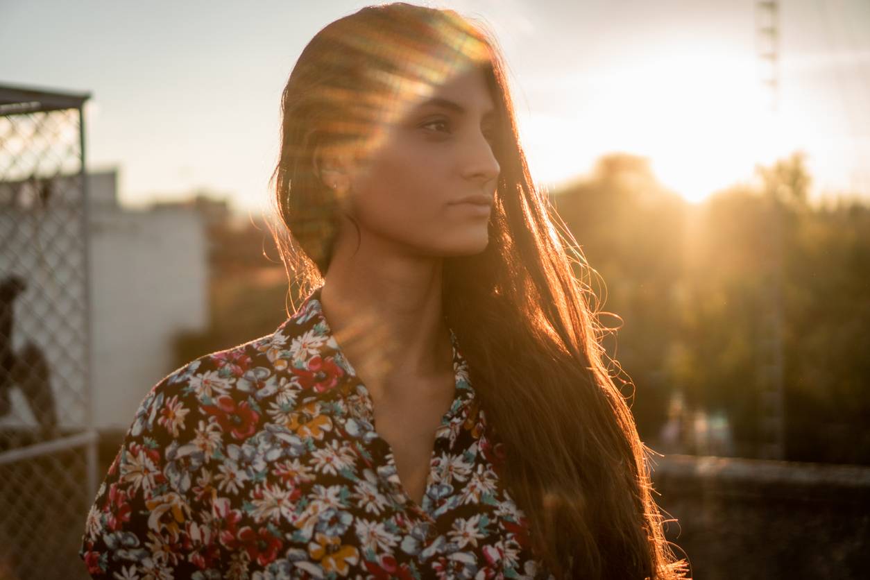 Can You "Feel" Love Coming? 5 Spiritual Signs Love Will Find You in 2026
