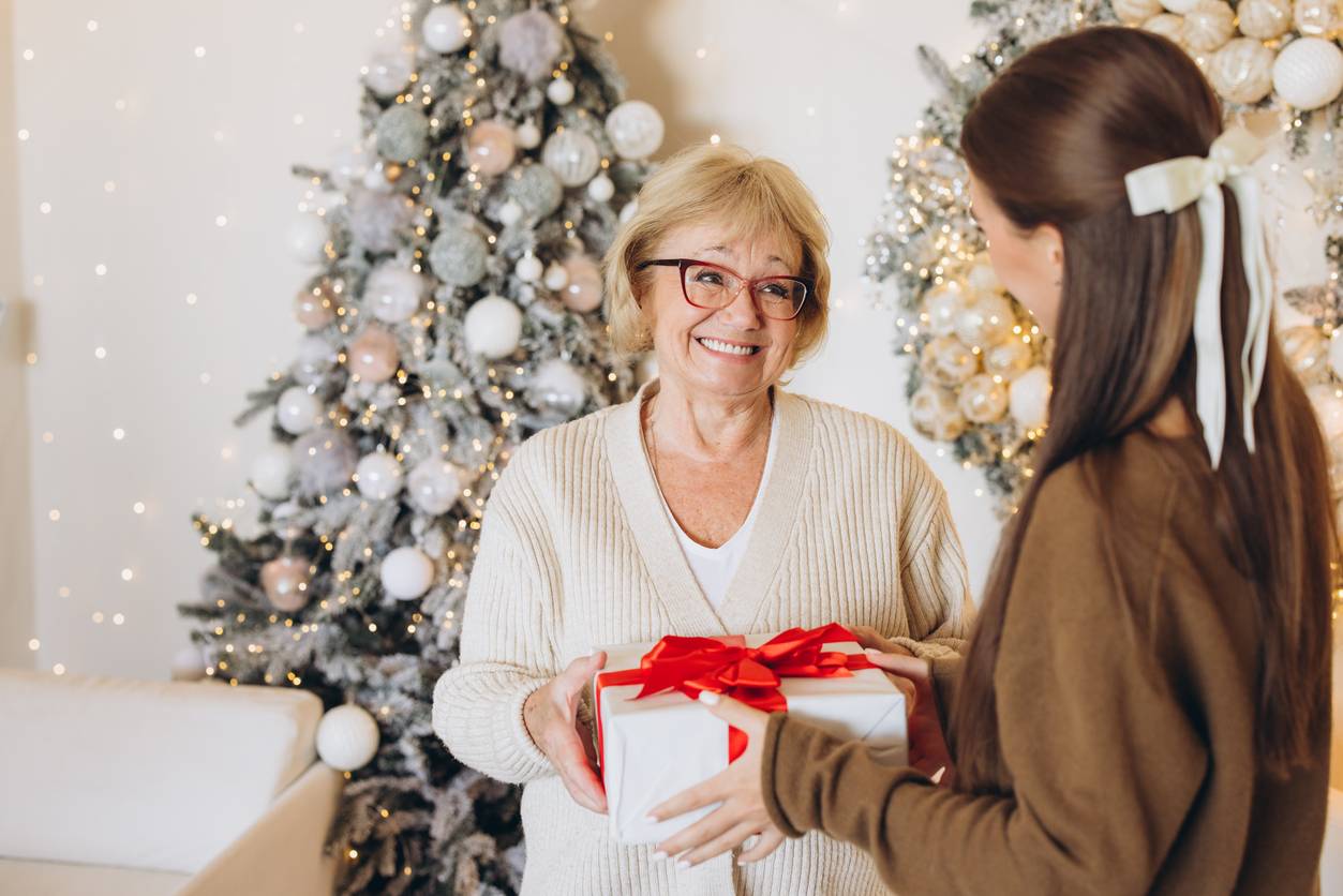 5 idées de cadeaux de Noël pour ta belle-mère qui a déjà tout