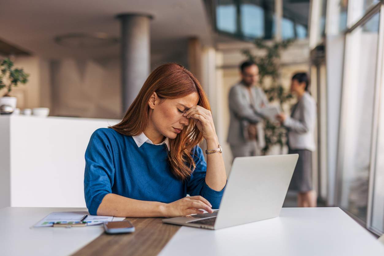 7 signes que votre lieu de travail est émotionnellement toxique — Mode de vie