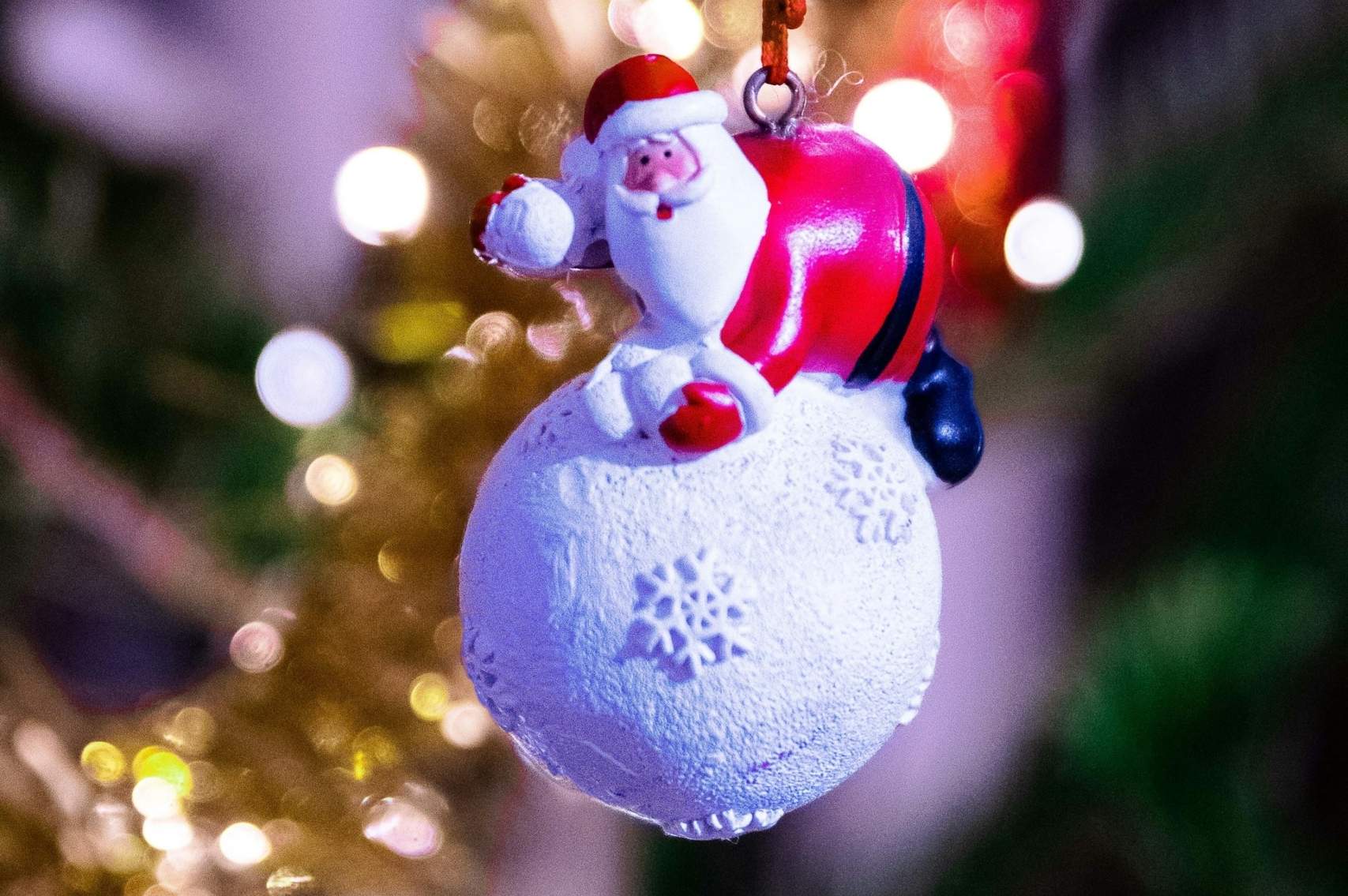 On a déniché les décorations de sapin de Noël les plus drôles et les plus insolites en magasin ! — Décoration