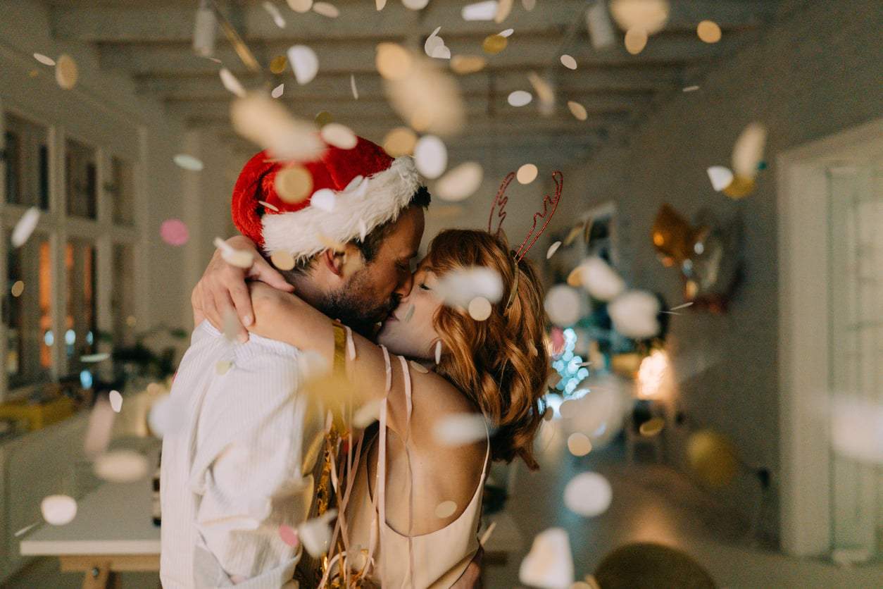Perché ci baciamo a Capodanno? Tradizione o qualcosa di più? — Tempo libero