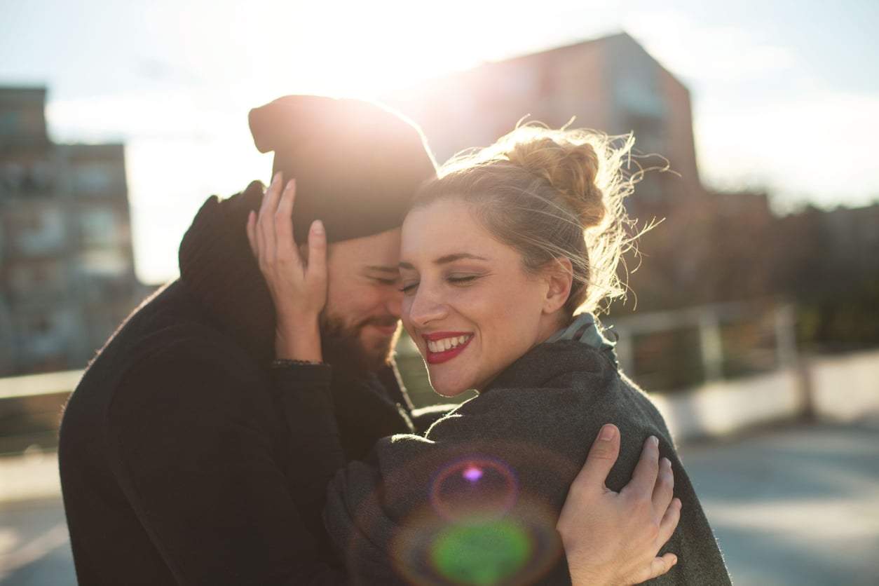 Por qué elegimos parejas que se parecen a nuestros padres: la explicación psicológica — Relación
