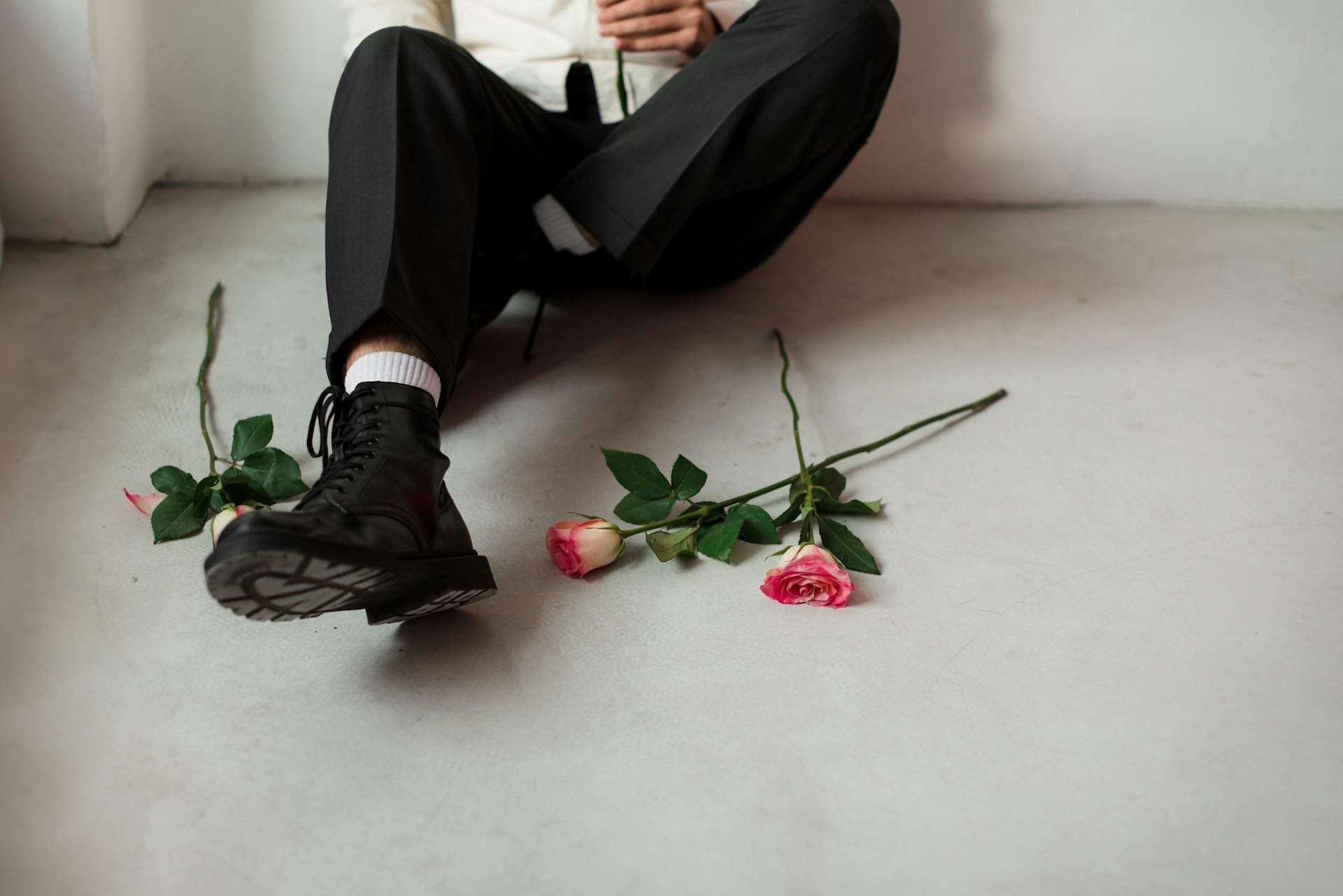 Revelamos el secreto: Por qué nos atraen las personas emocionalmente inaccesibles — Relación