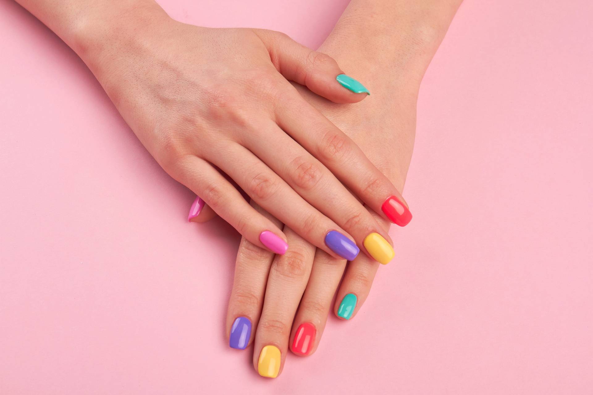 We Know What You'll Be Wearing in the Coming Months: The 80s Nail Trends Are Back