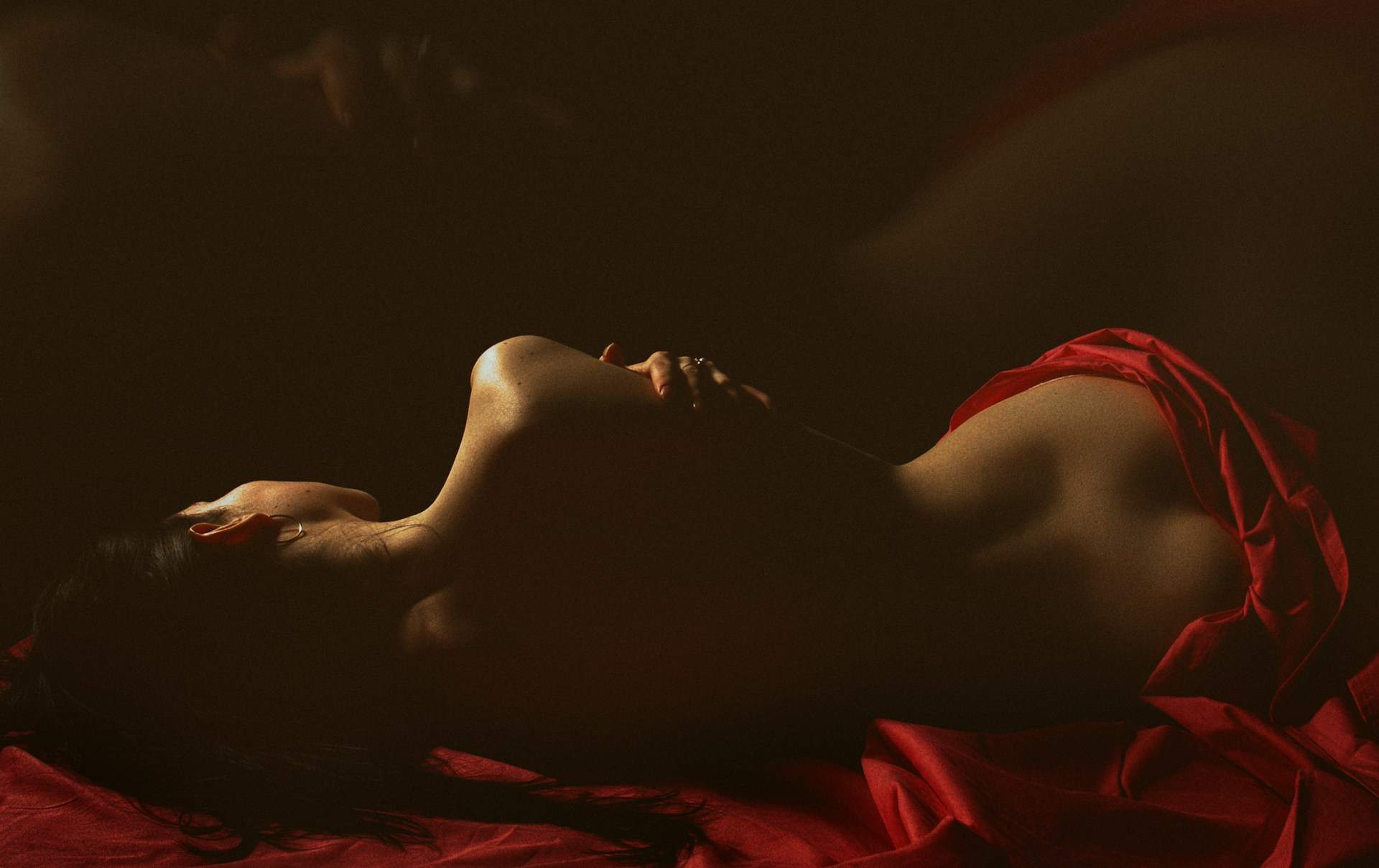 5 posturas sexuales que van más allá de la técnica y celebran la conexión — Amor