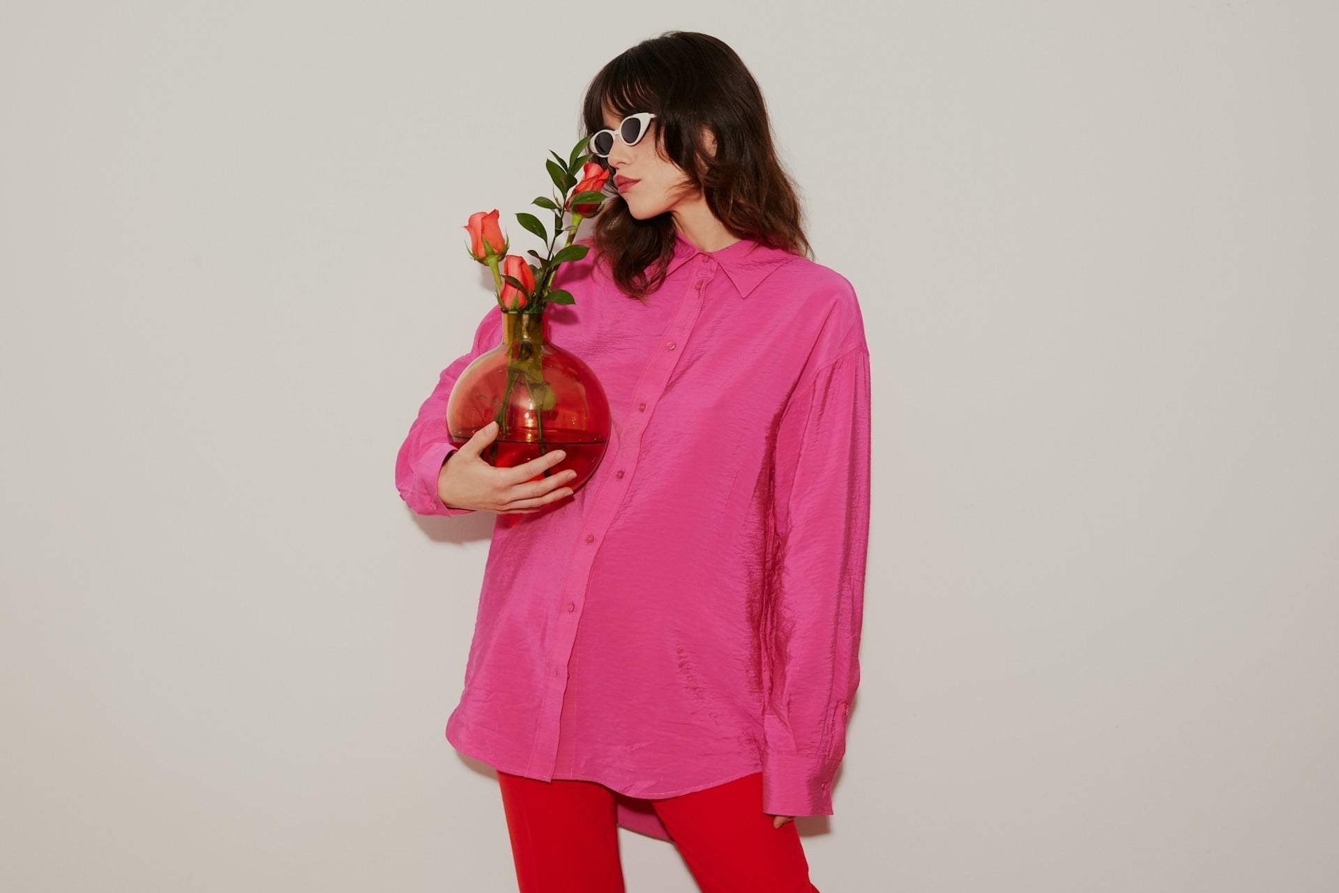 6 bewährte Styling-Tricks, mit denen du in deiner Wintergarderobe größer wirkst — Mode