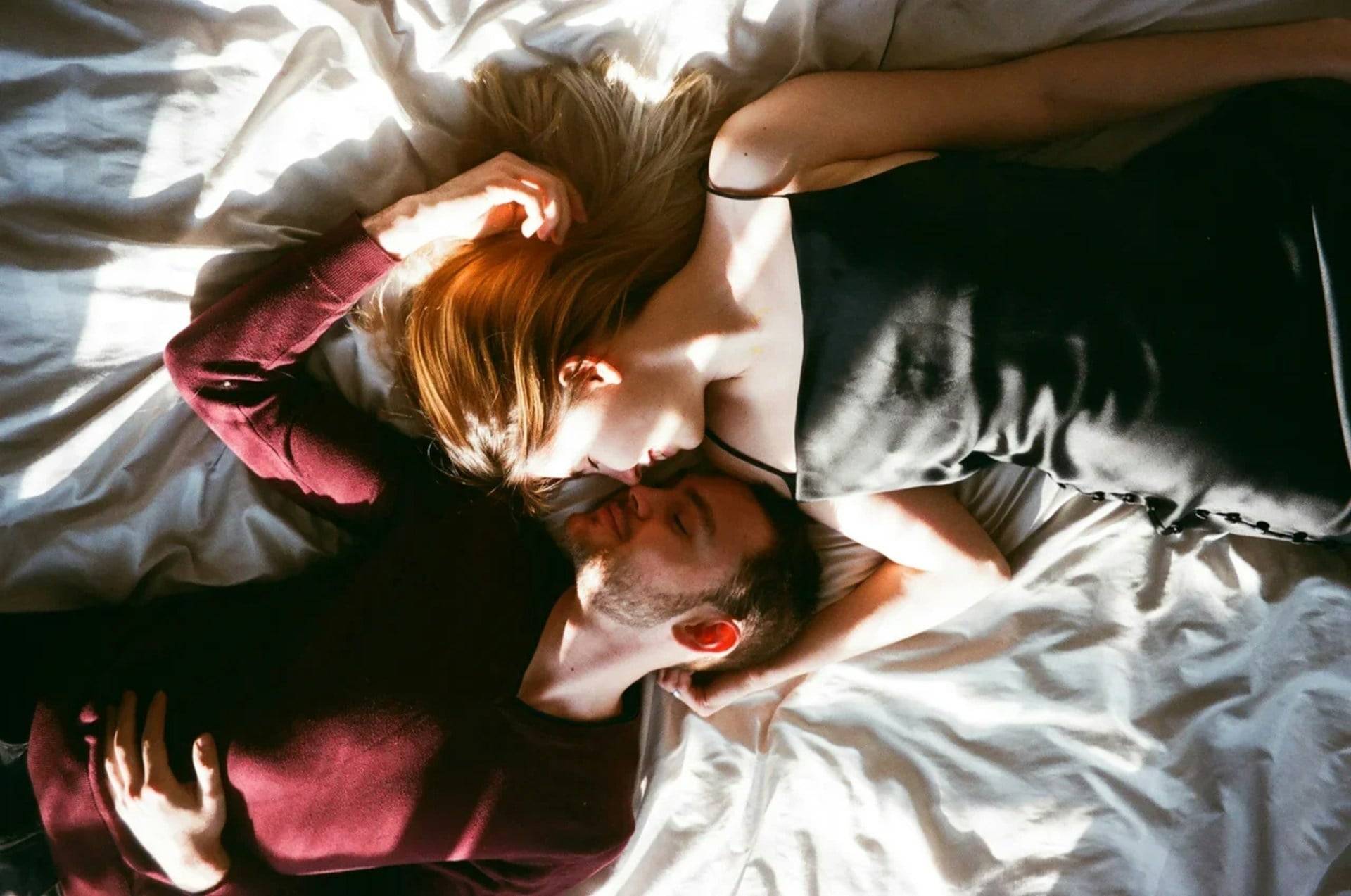 « Elle n’est jamais râleuse, elle est toujours heureuse de me voir. » - Témoignages d’hommes sur ce que leur maîtresse leur offre, que leur femme ne fait pas
