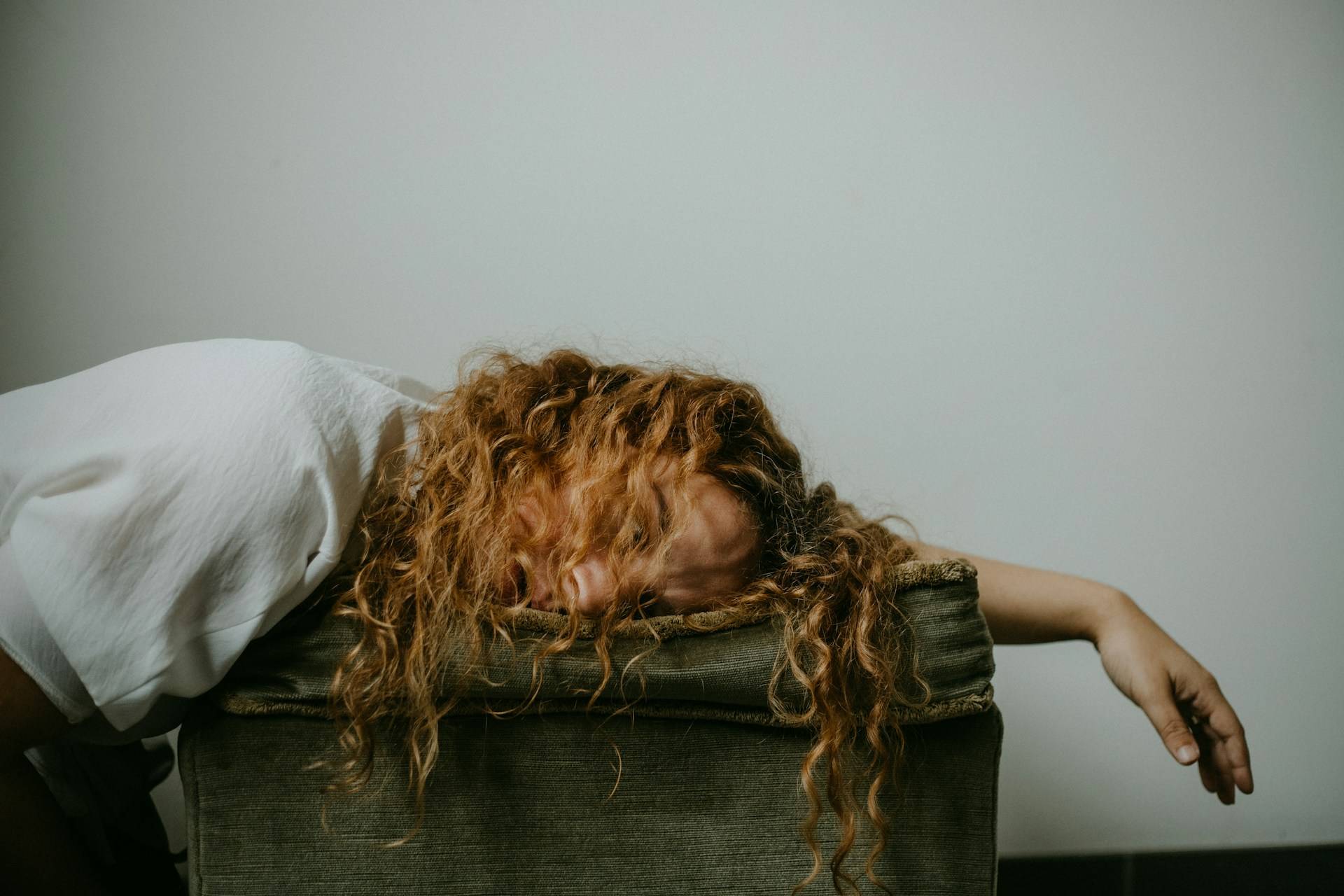 3 schémas qui minent les relations, souvent invisibles chez beaucoup de femmes