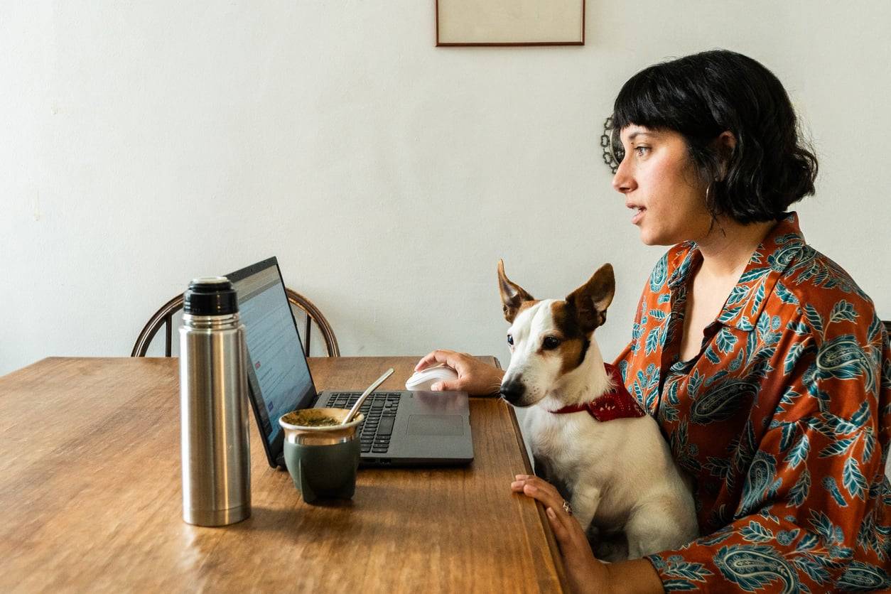 5 comportamenti dei Millennial che fanno impazzire le altre generazioni