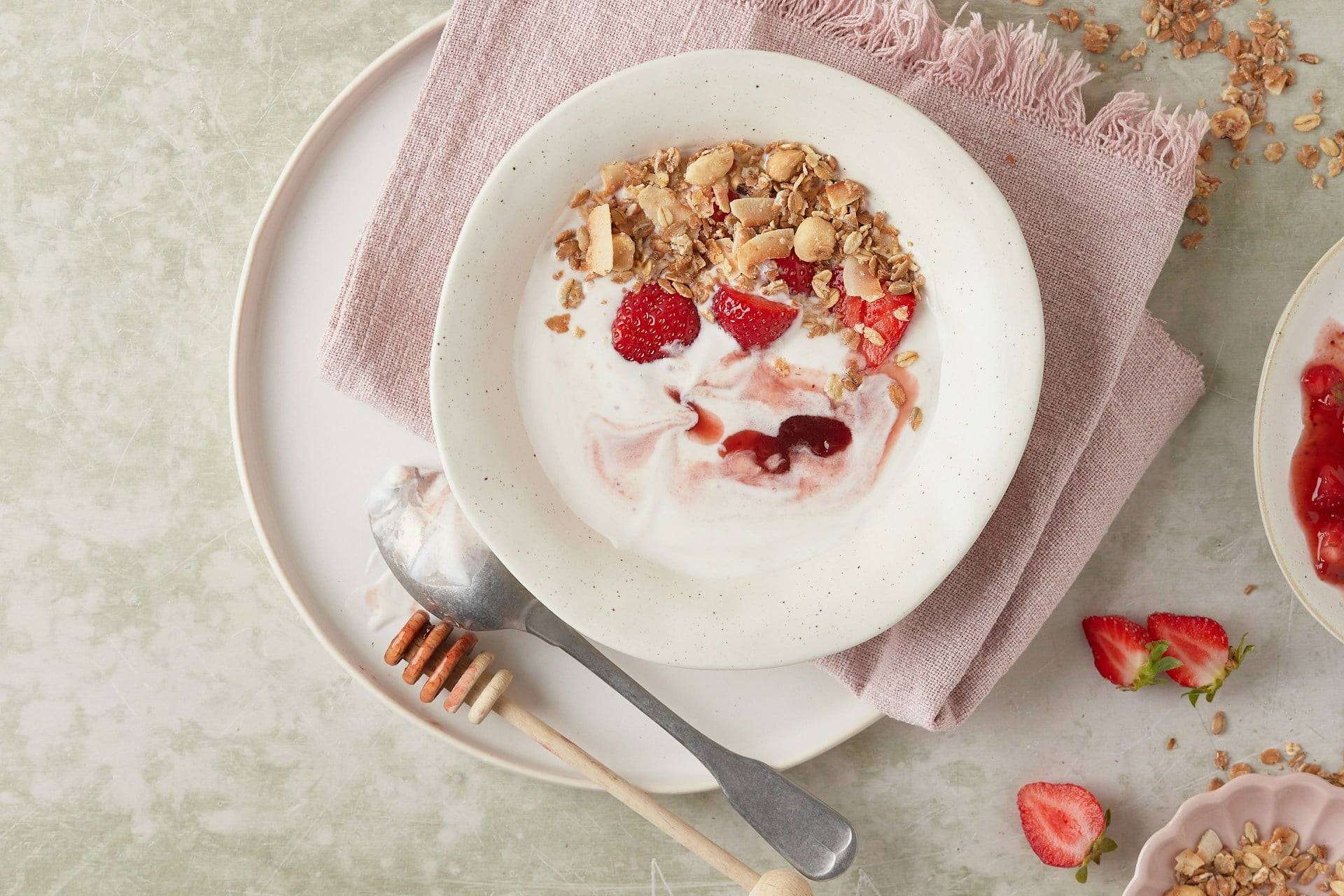 Por qué empezar a comer yogur regularmente desde mañana