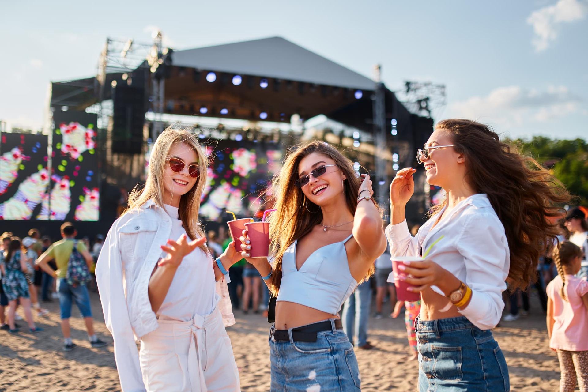 8 Coachella Outfits That Will Inspire Your Festival Look This Season — Fashion