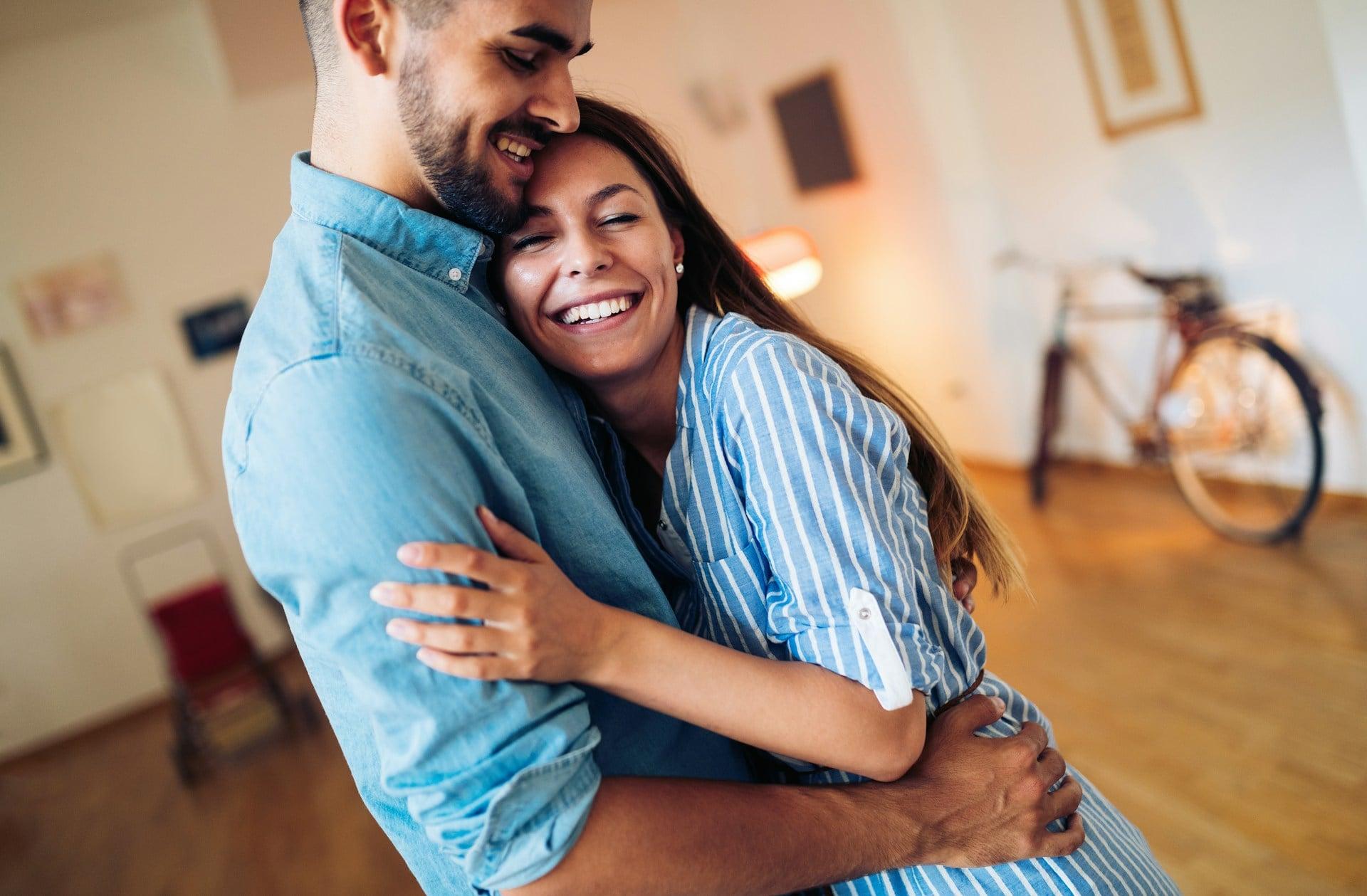 Why younger men are drawn to older women — and it's not what you think — Lifestyle